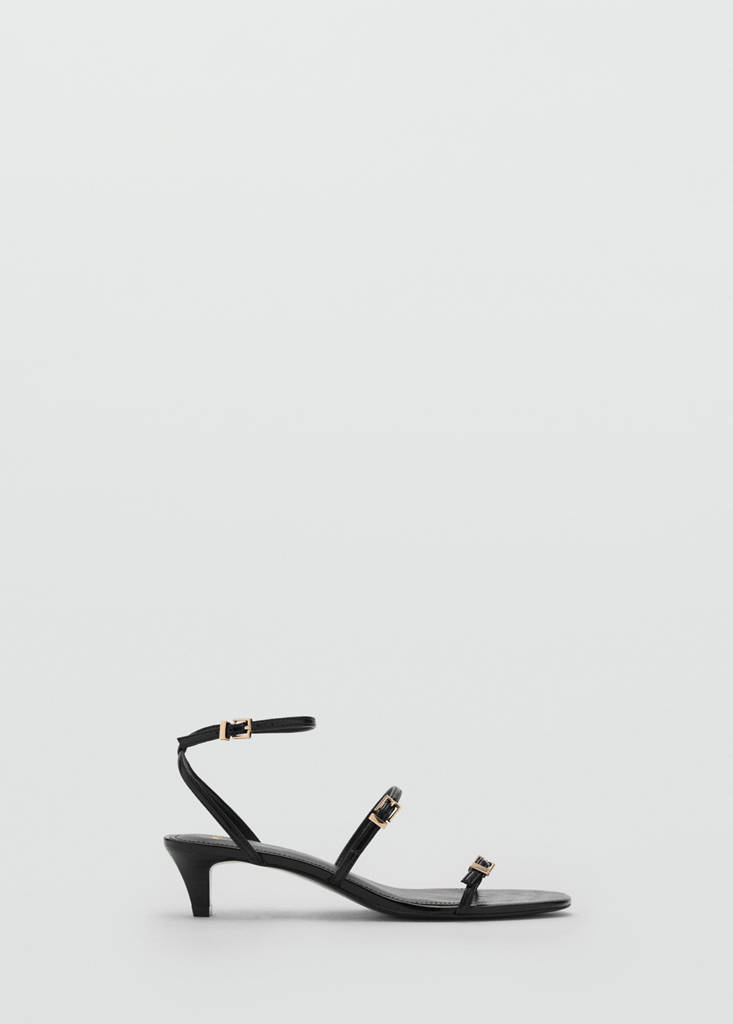 Kitten-heel sandals with buckle — Black