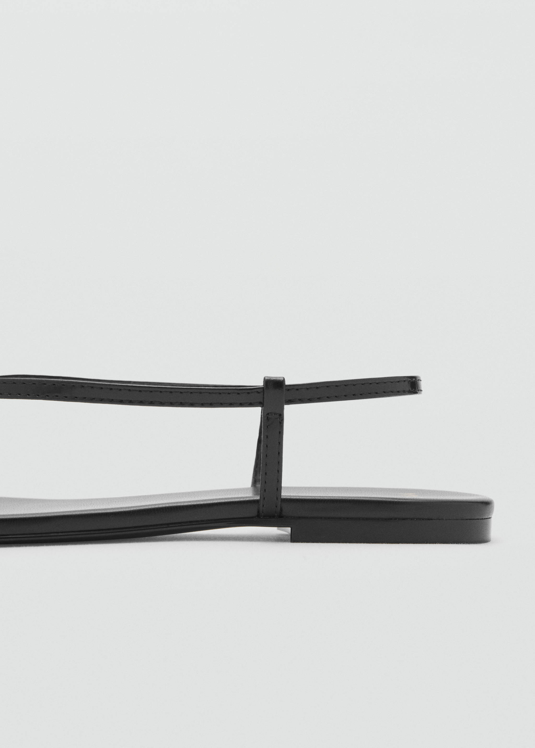 Leren bandjessandalen met contrasterende neus - Detail van het artikel 1