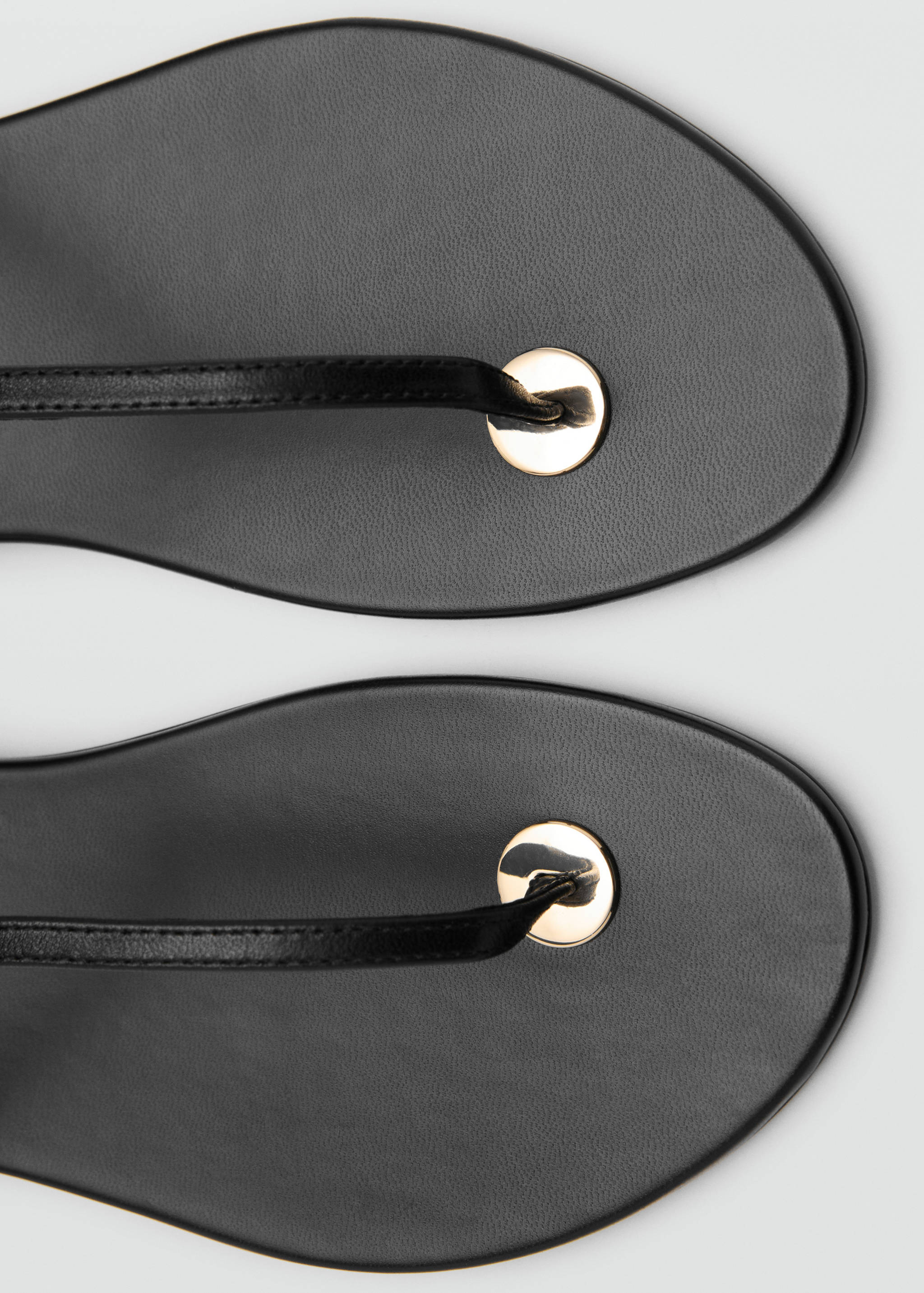 Leather sandals with metallic detail - Details of the article 2