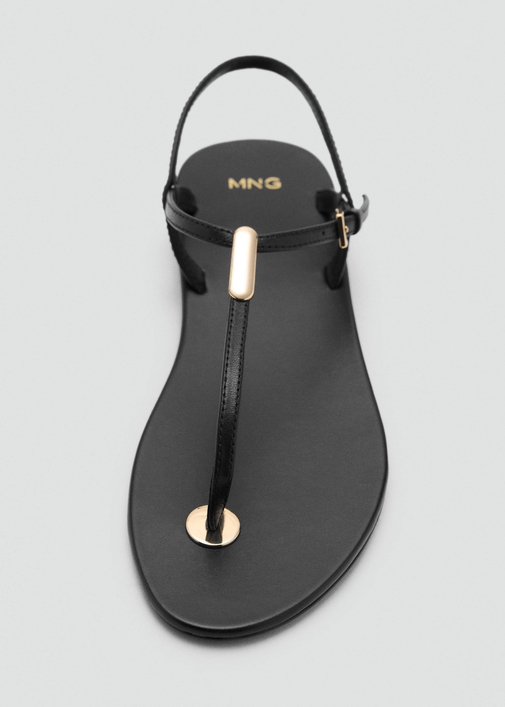 Leather sandals with metallic detail - Details of the article 3