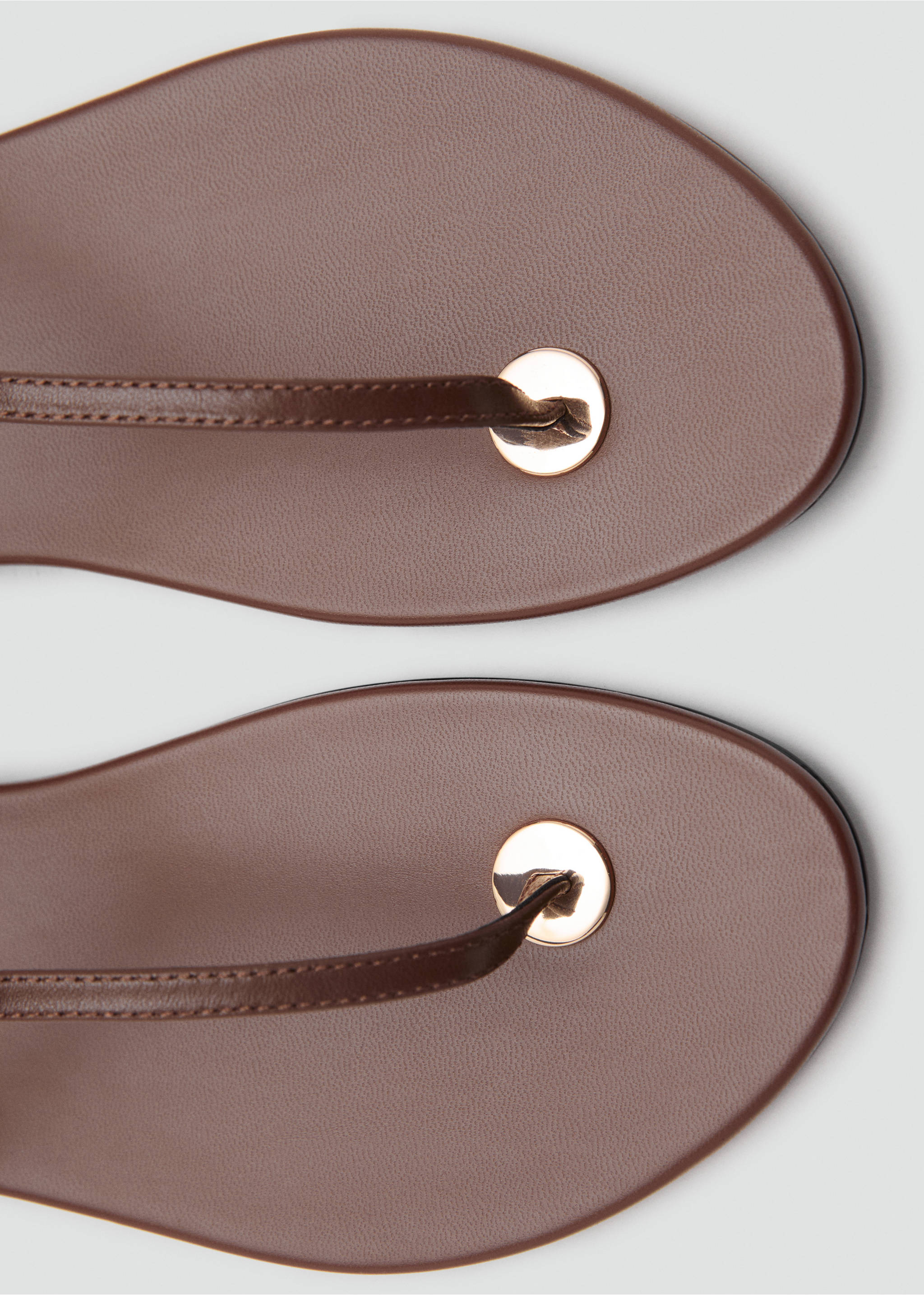 Leather sandals with metallic detail - Details of the article 2, Leather. Ref: 17021155-00.