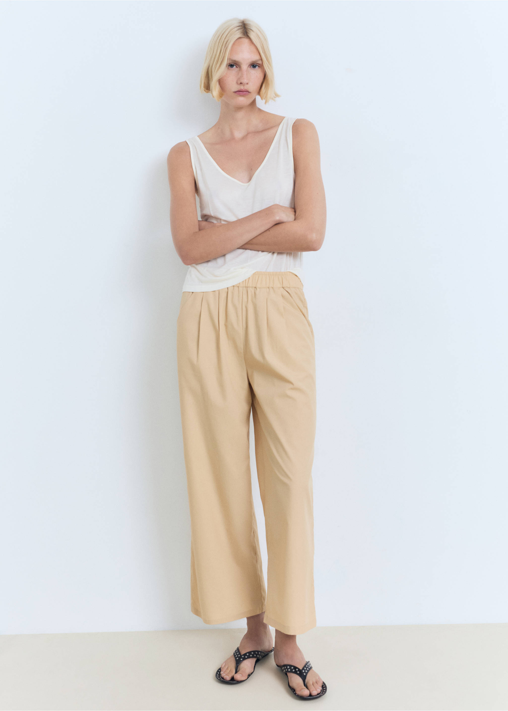 Straight-cut crop trousers - Details of the article 2, Medium Brown. Ref: 17021159-00.
