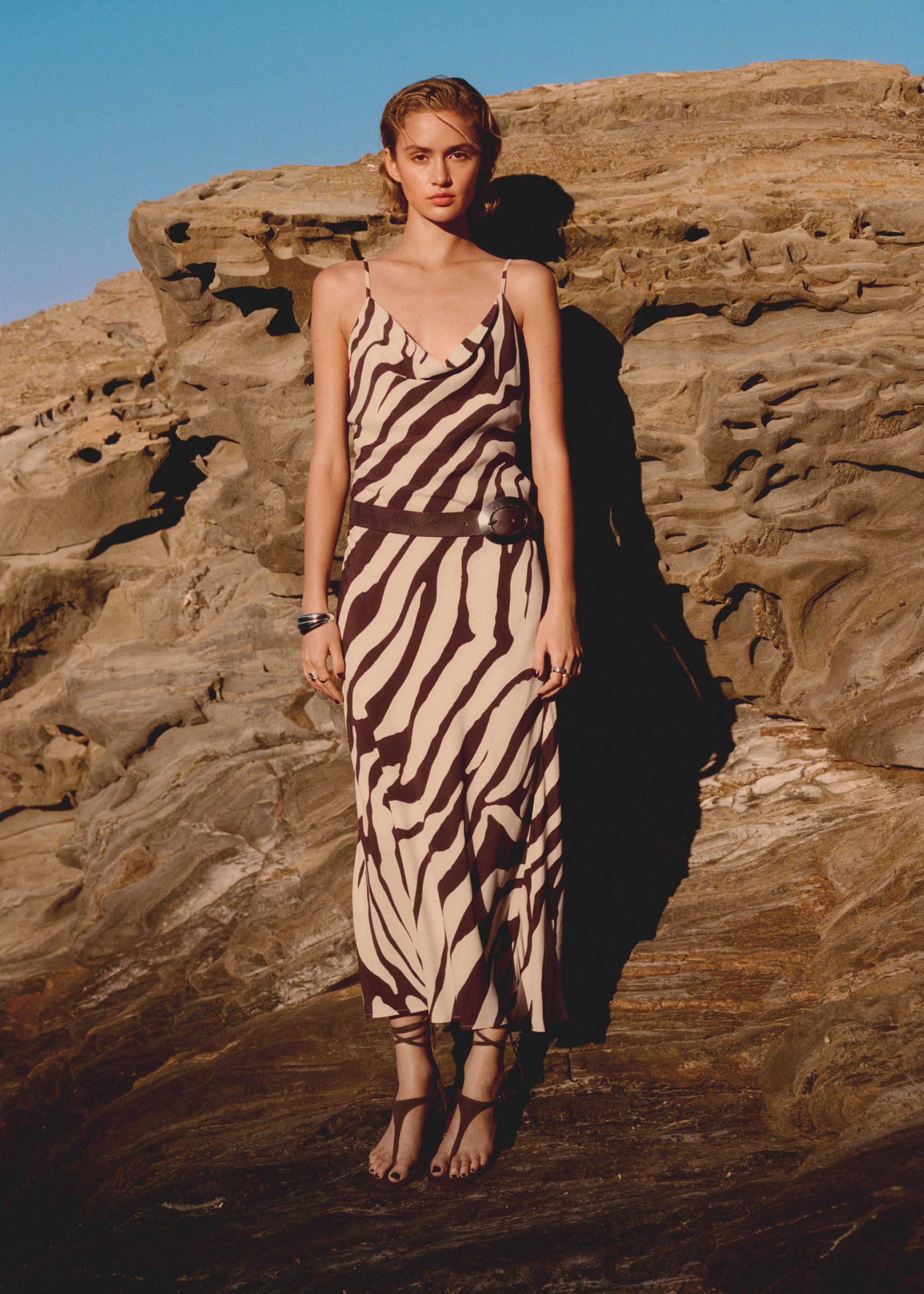 Zebra-print dress with draped neckline - Details of the article 6