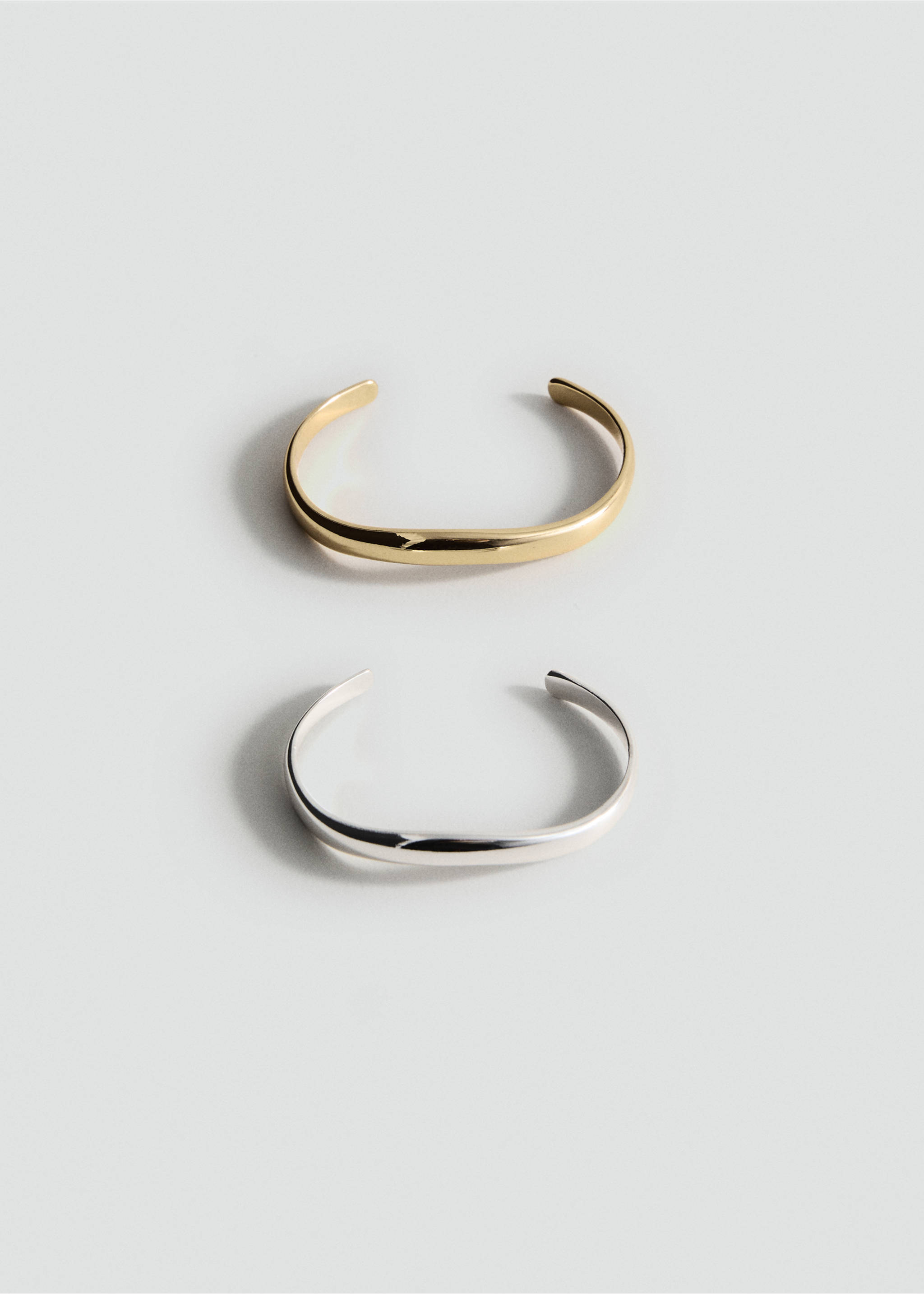 Set of combined rigid bracelets - Article without model, Gold. Ref: 17021176-00.