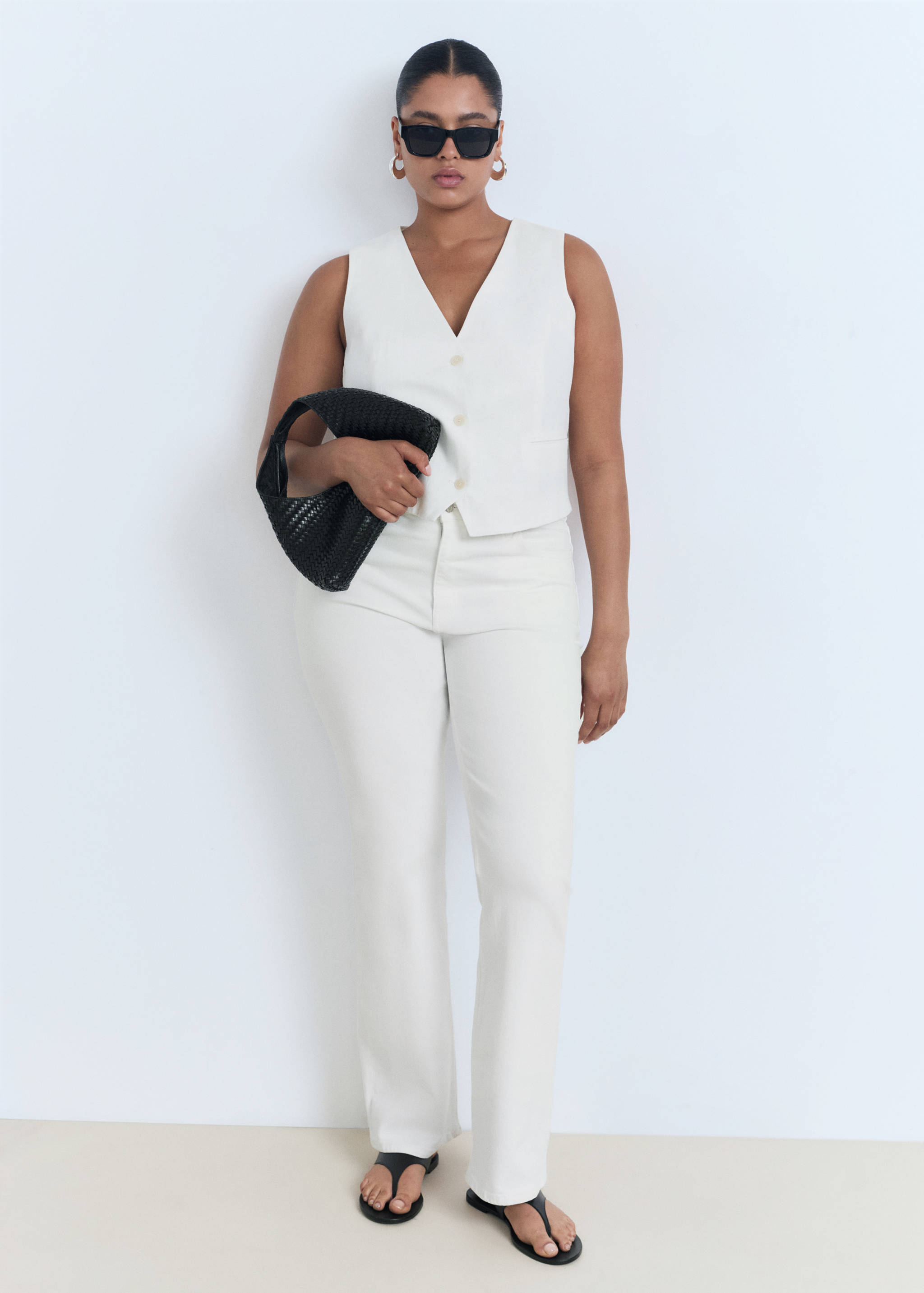 Fiona flared mid-rise jeans - Details of the article 3