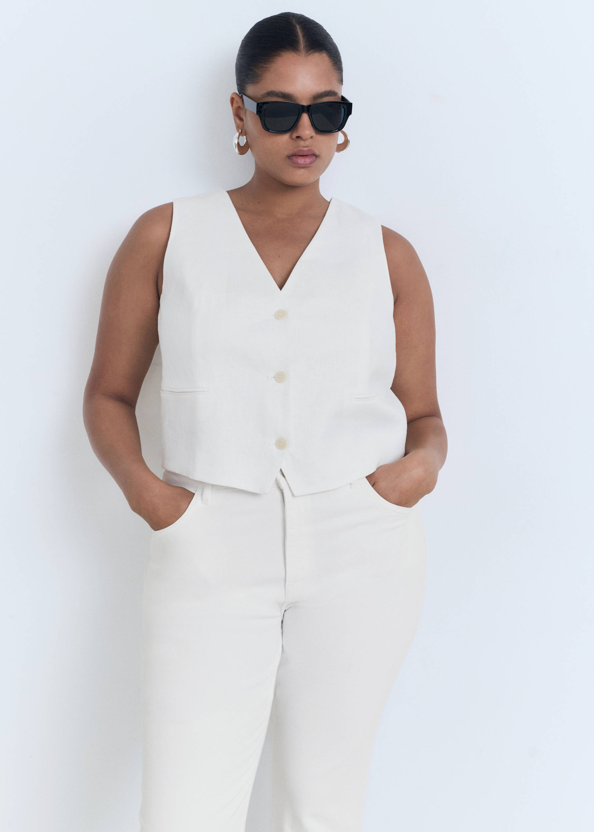 Fiona flared mid-rise jeans - Details of the article 5