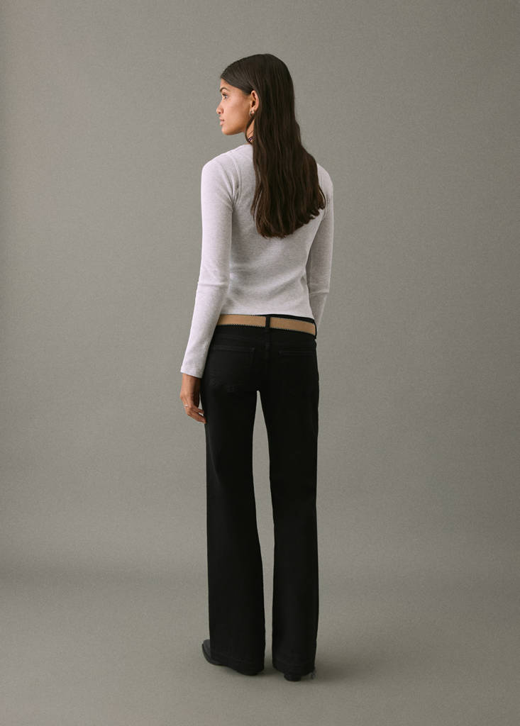 Low-waist flared jeans — Black