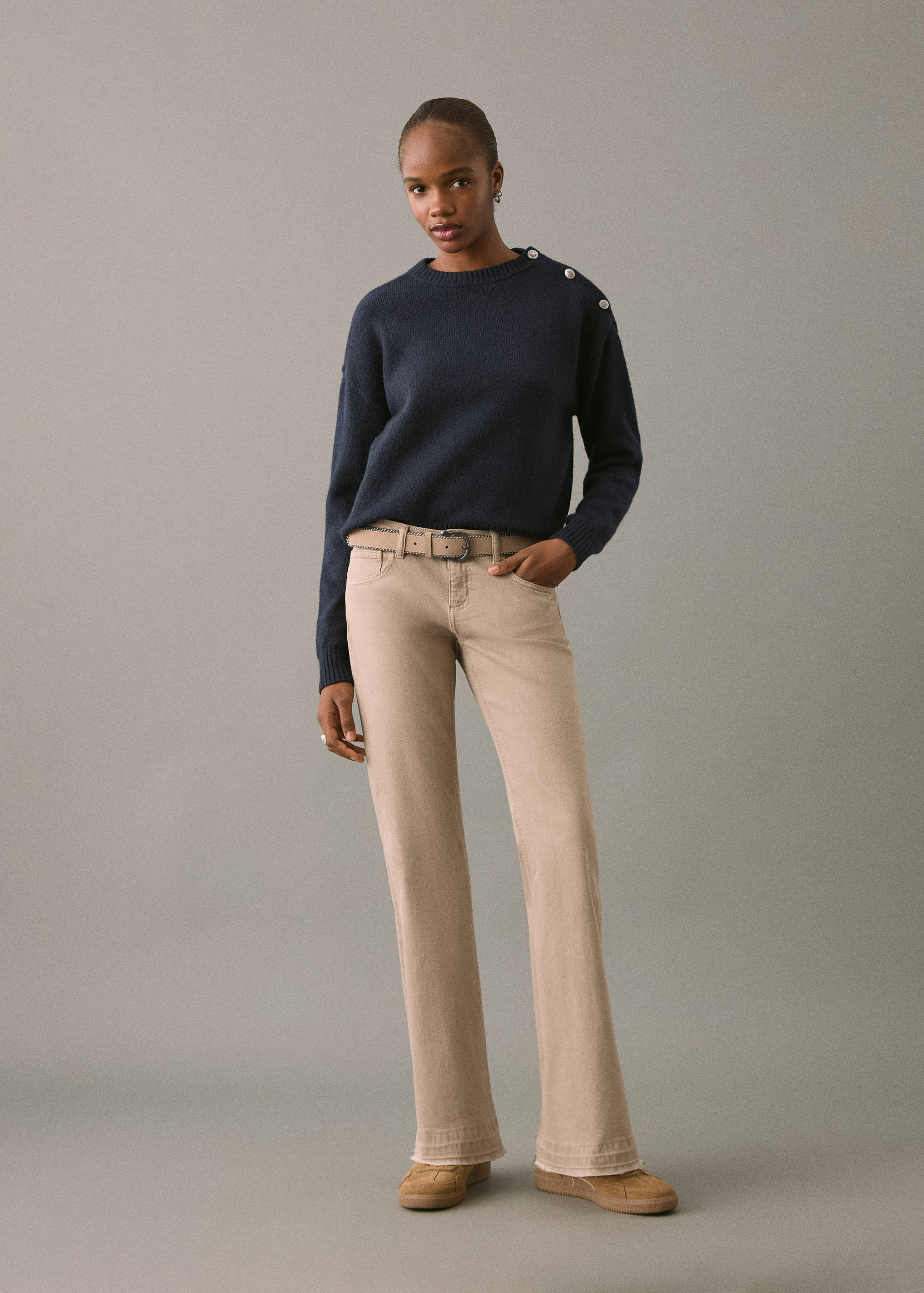 Calças de ganga flare de cintura baixa - Plano médio