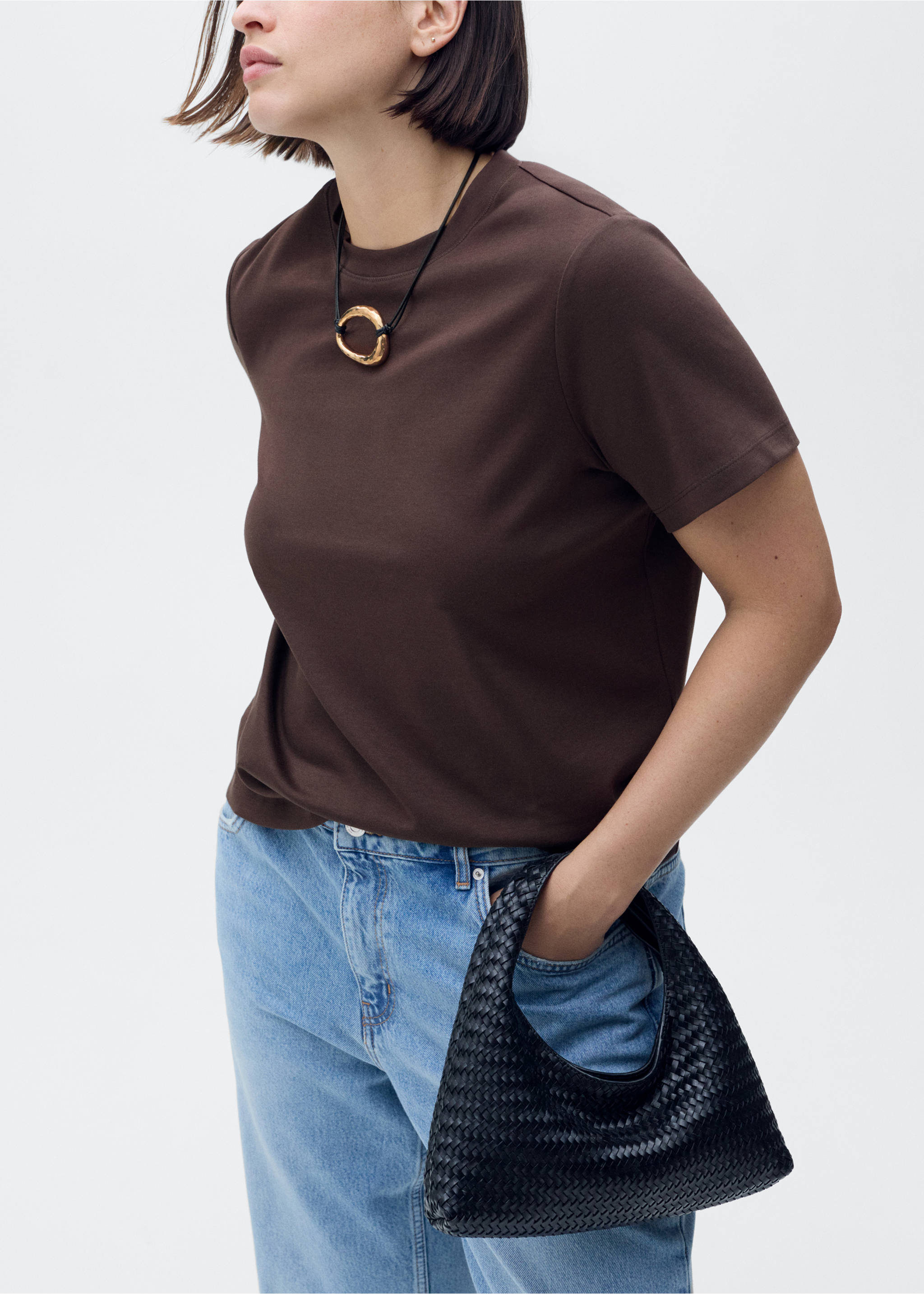 Cotton short-sleeved t-shirt - Details of the article 5, Chocolate. Ref: 17021197-00.