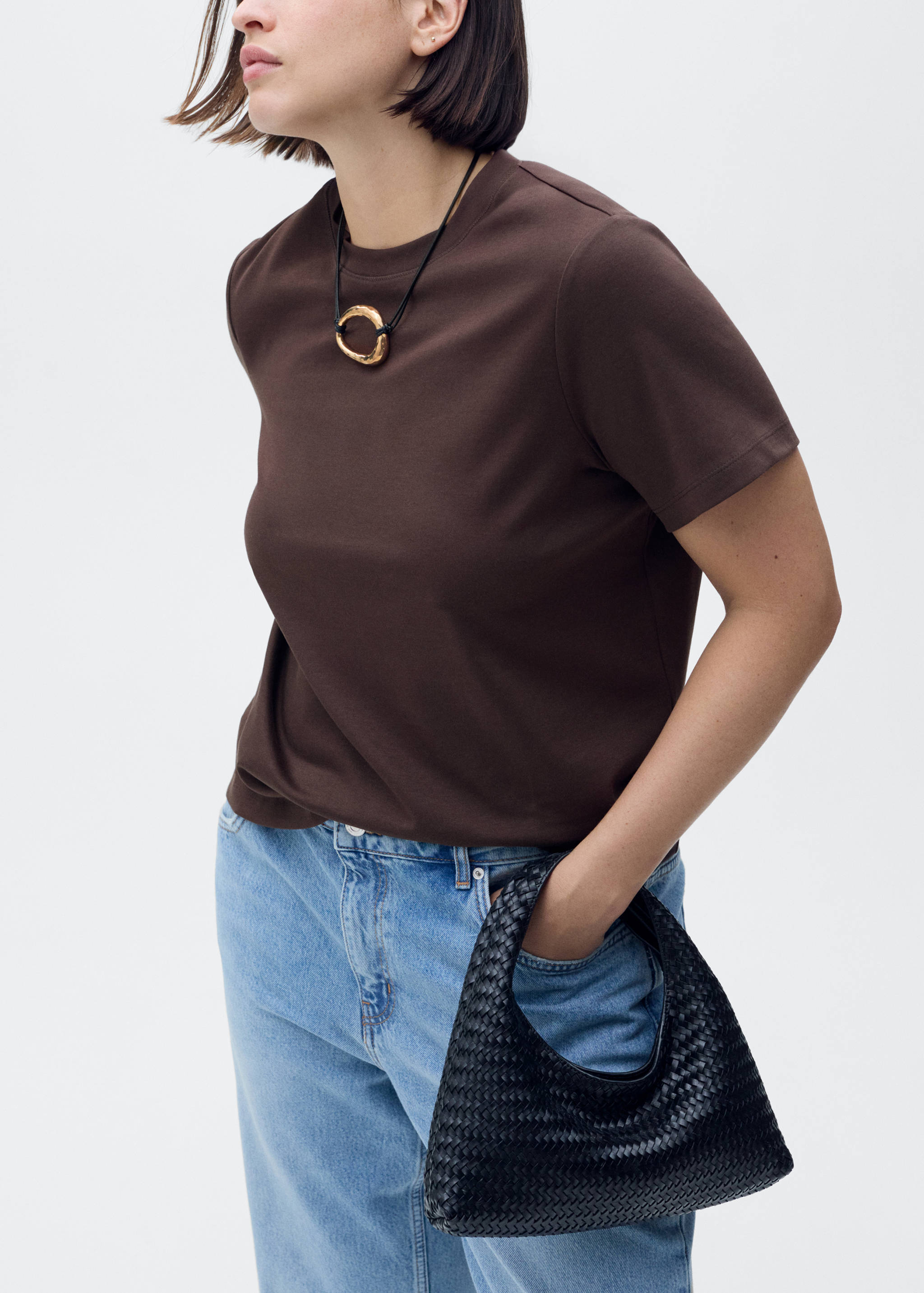 Cotton short-sleeved t-shirt - Details of the article 5