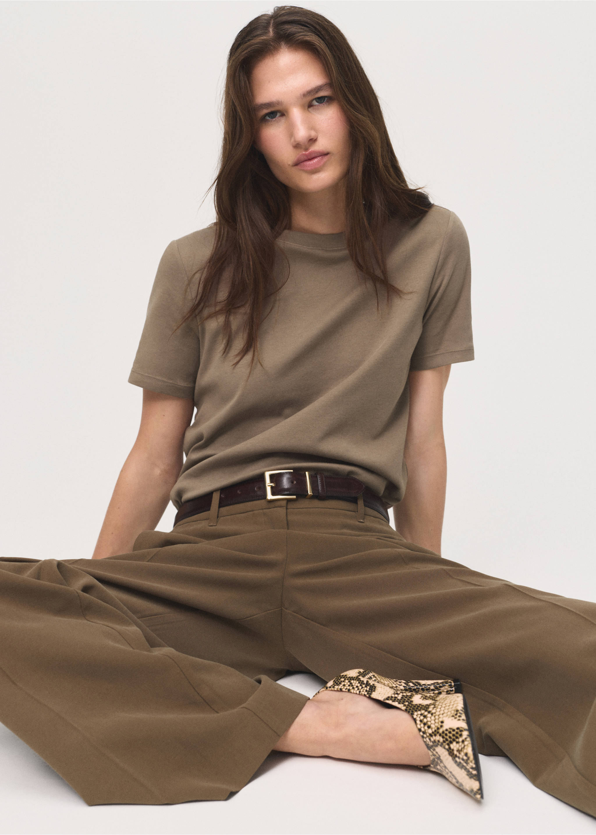 Cotton short-sleeved t-shirt - Details of the article 2, Medium Brown. Ref: 17021197-00.