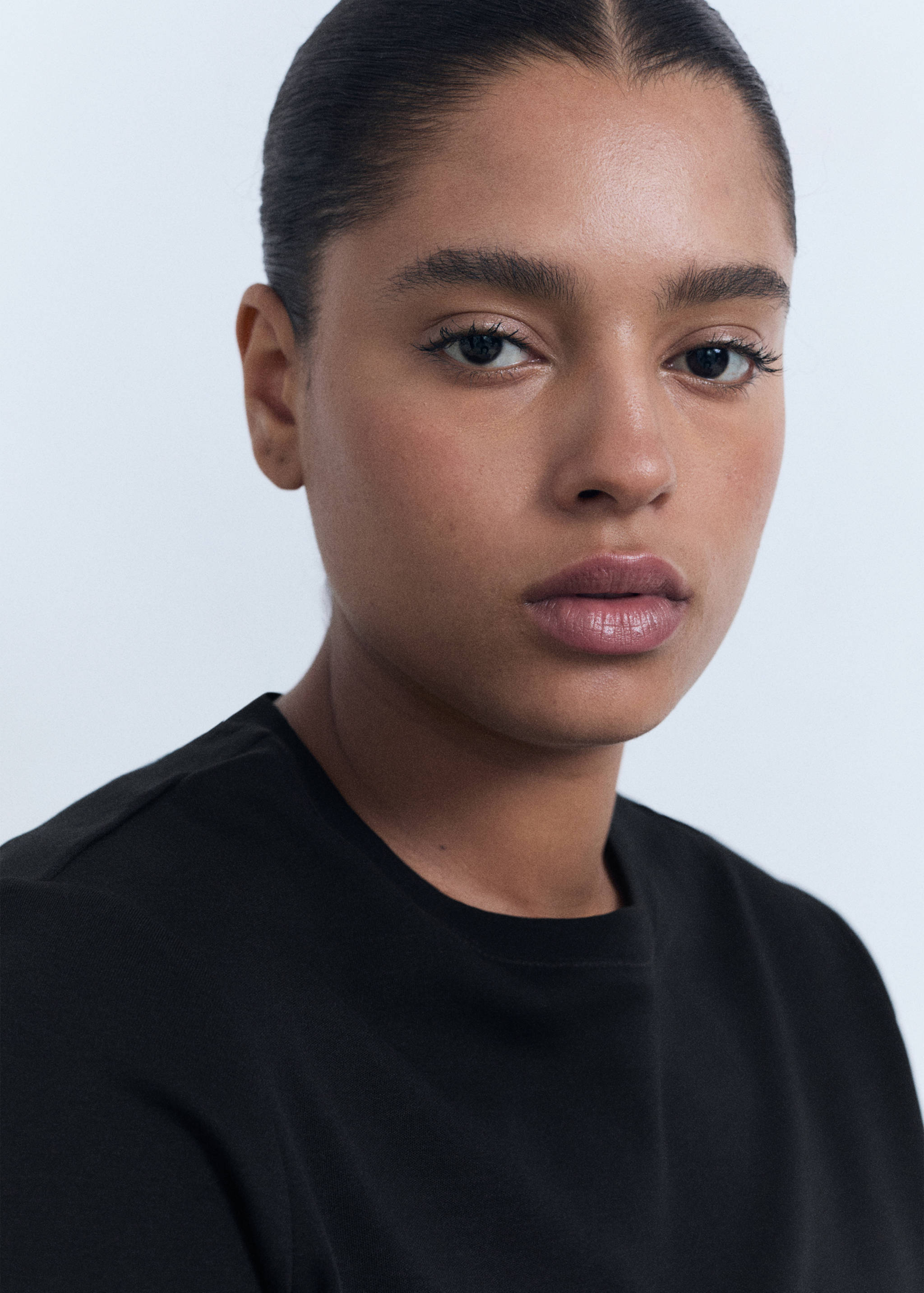 Cotton short-sleeved t-shirt - Details of the article 4