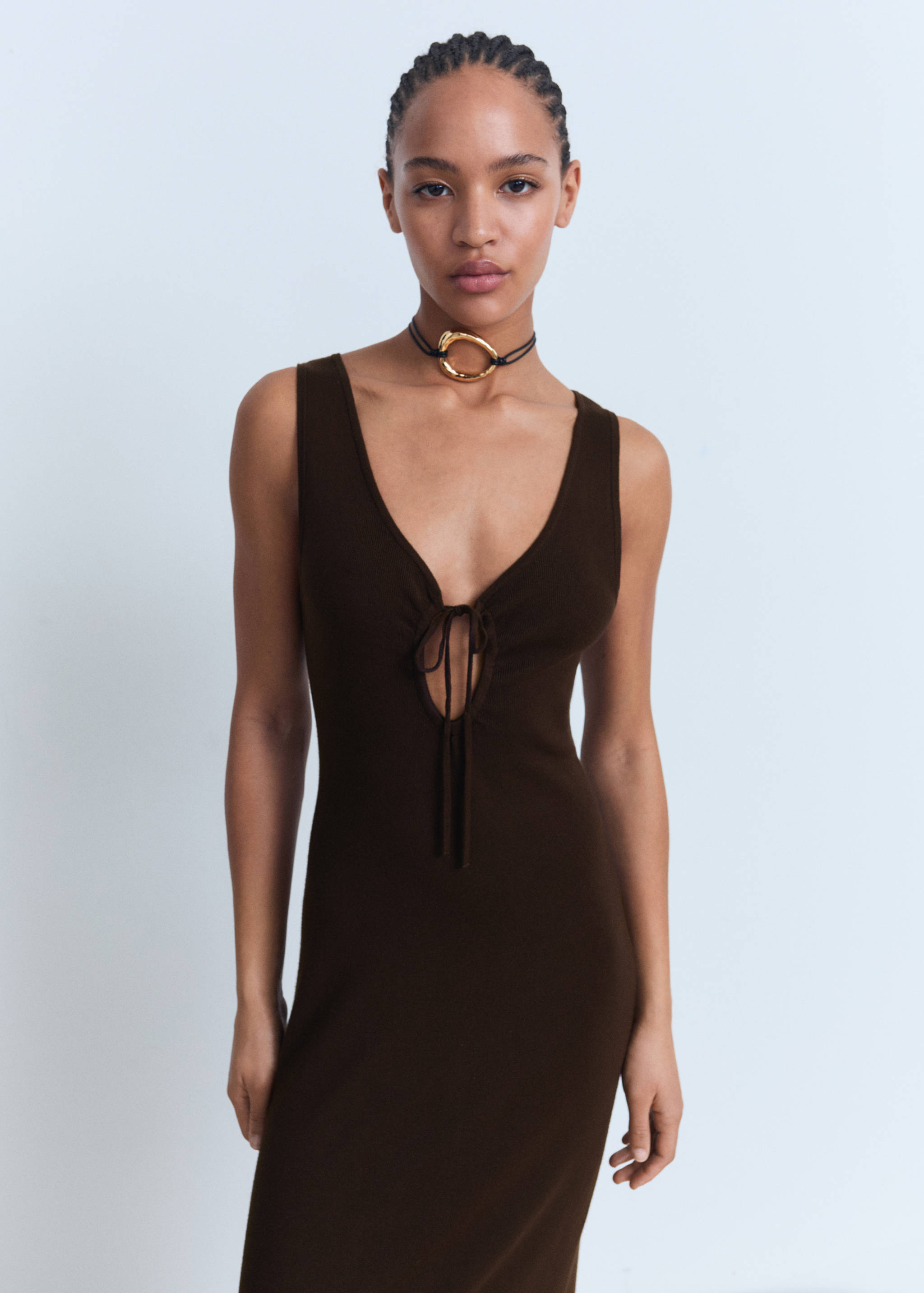 Knitted dress with bow neckline - Medium plane