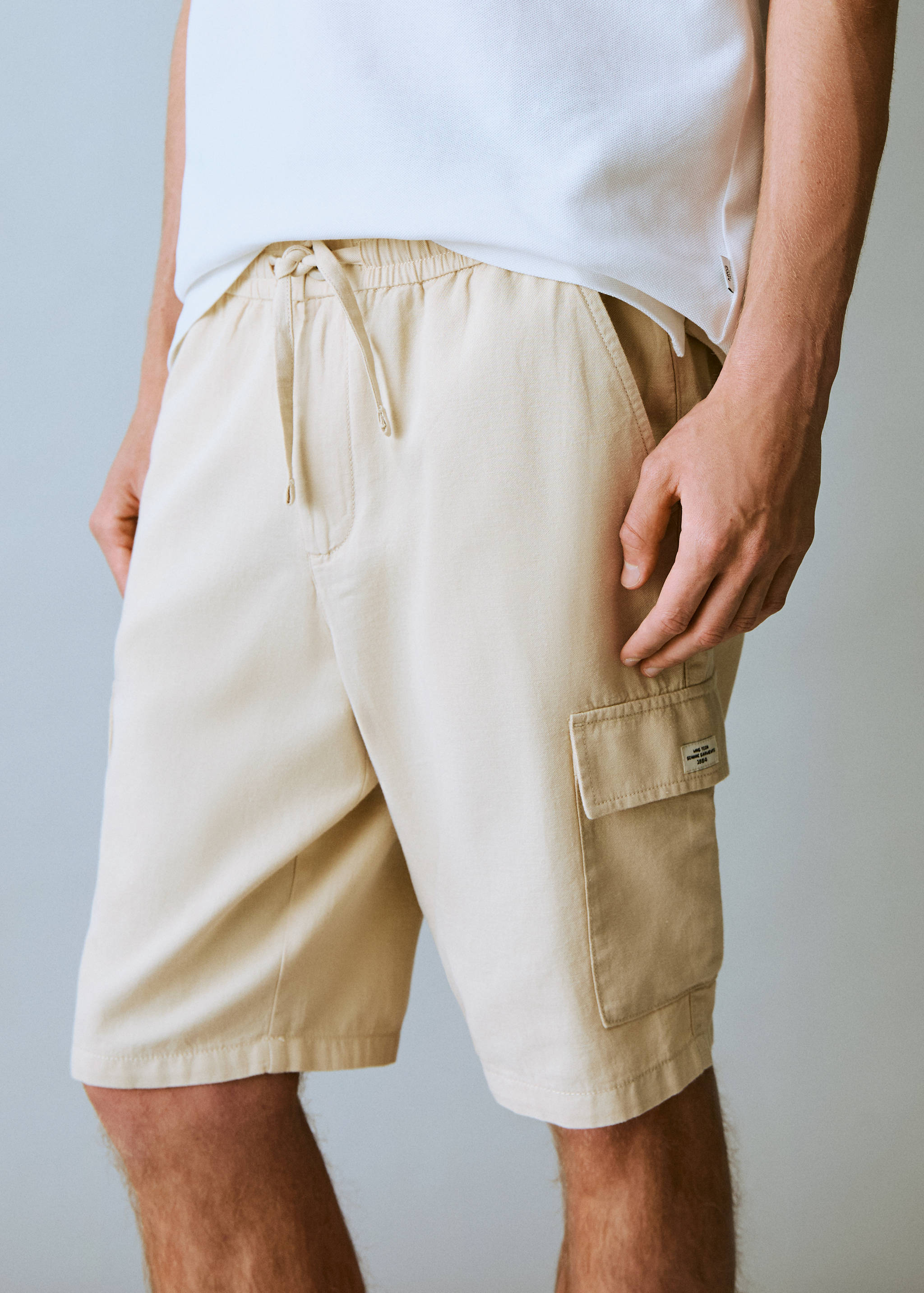 Cargo linen bermuda shorts - Details of the article 1