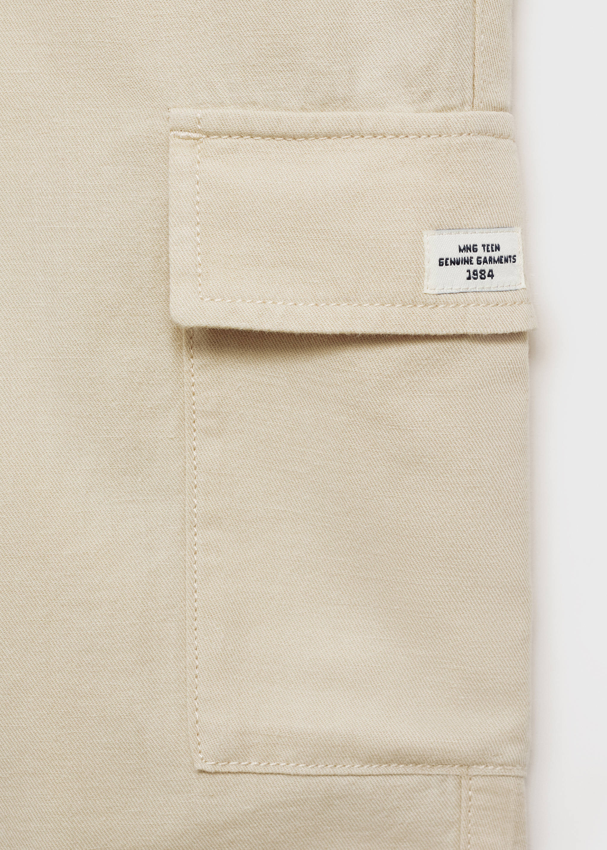 Cargo linen bermuda shorts - Details of the article 0