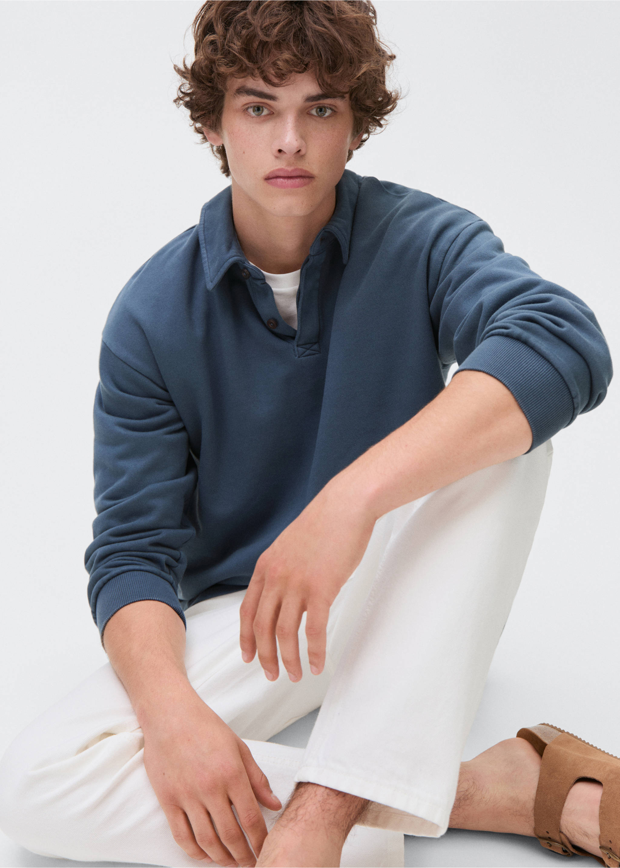 Polo-neck sweatshirt - Details of the article 2, Blue. Ref: 17021240-00.
