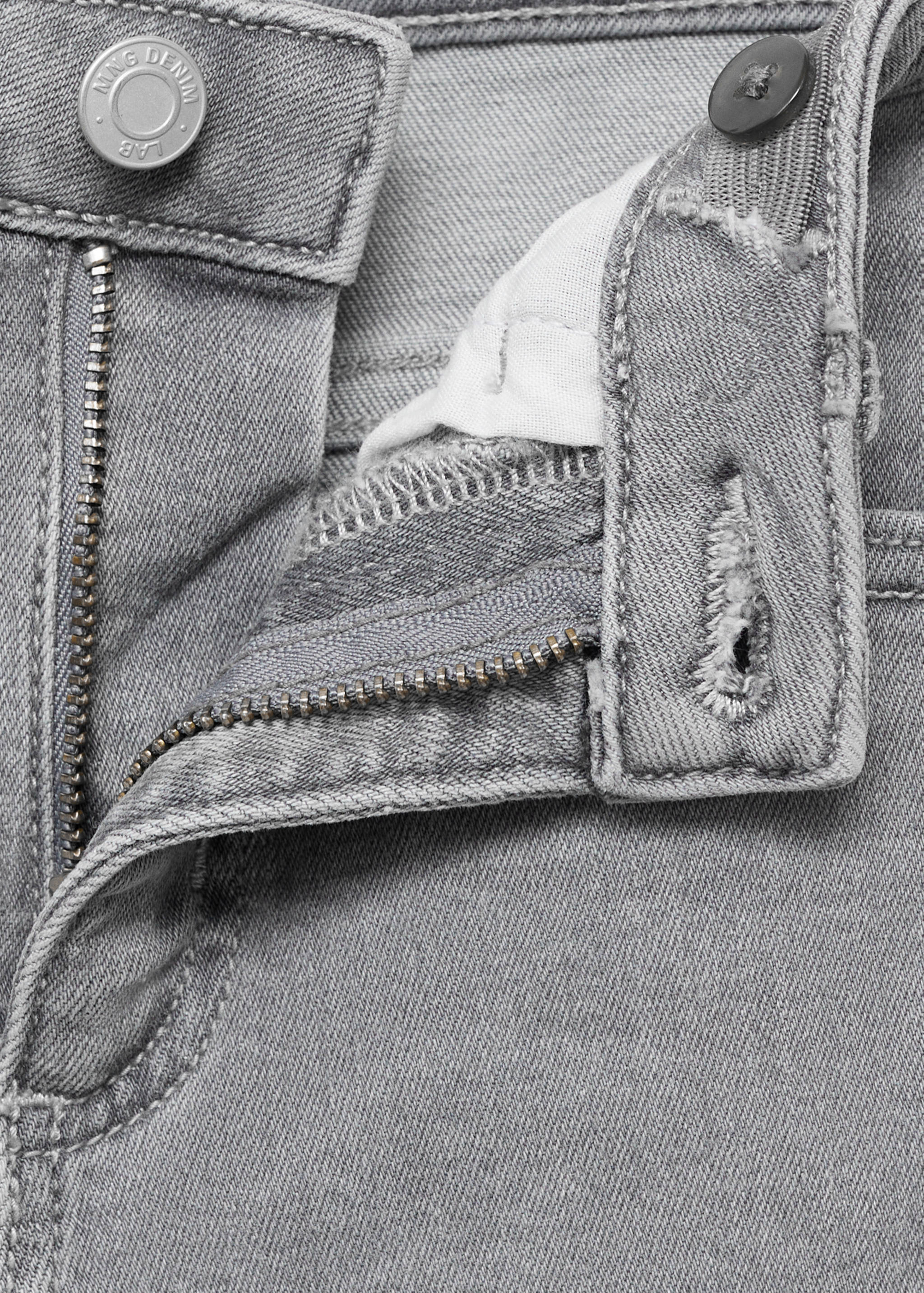Frayed low-rise skinny jeans - Details of the article 8