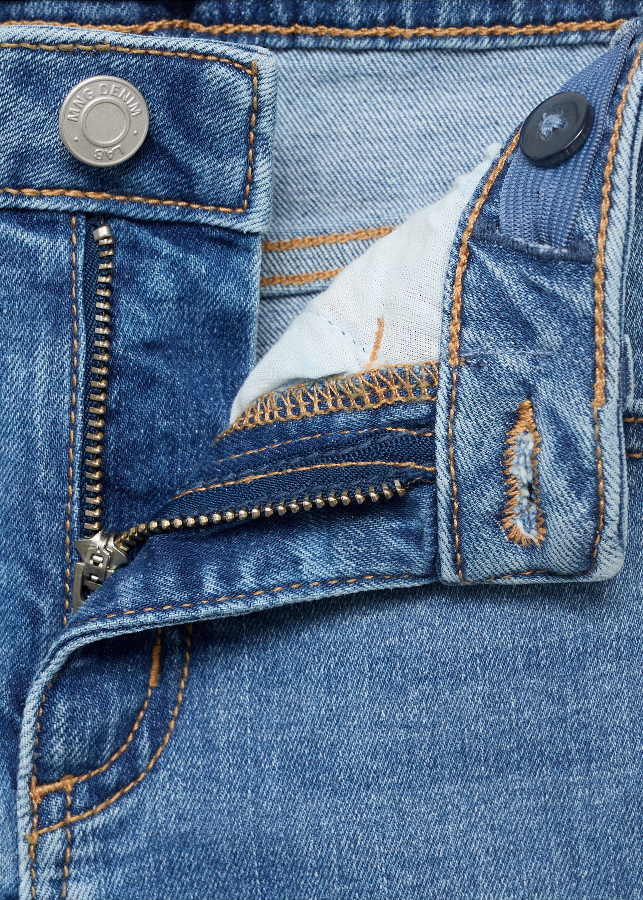 Jean flare ourlet effiloché - Détail de l'article 8, Bleu moyen. Ref: 17021243-00.