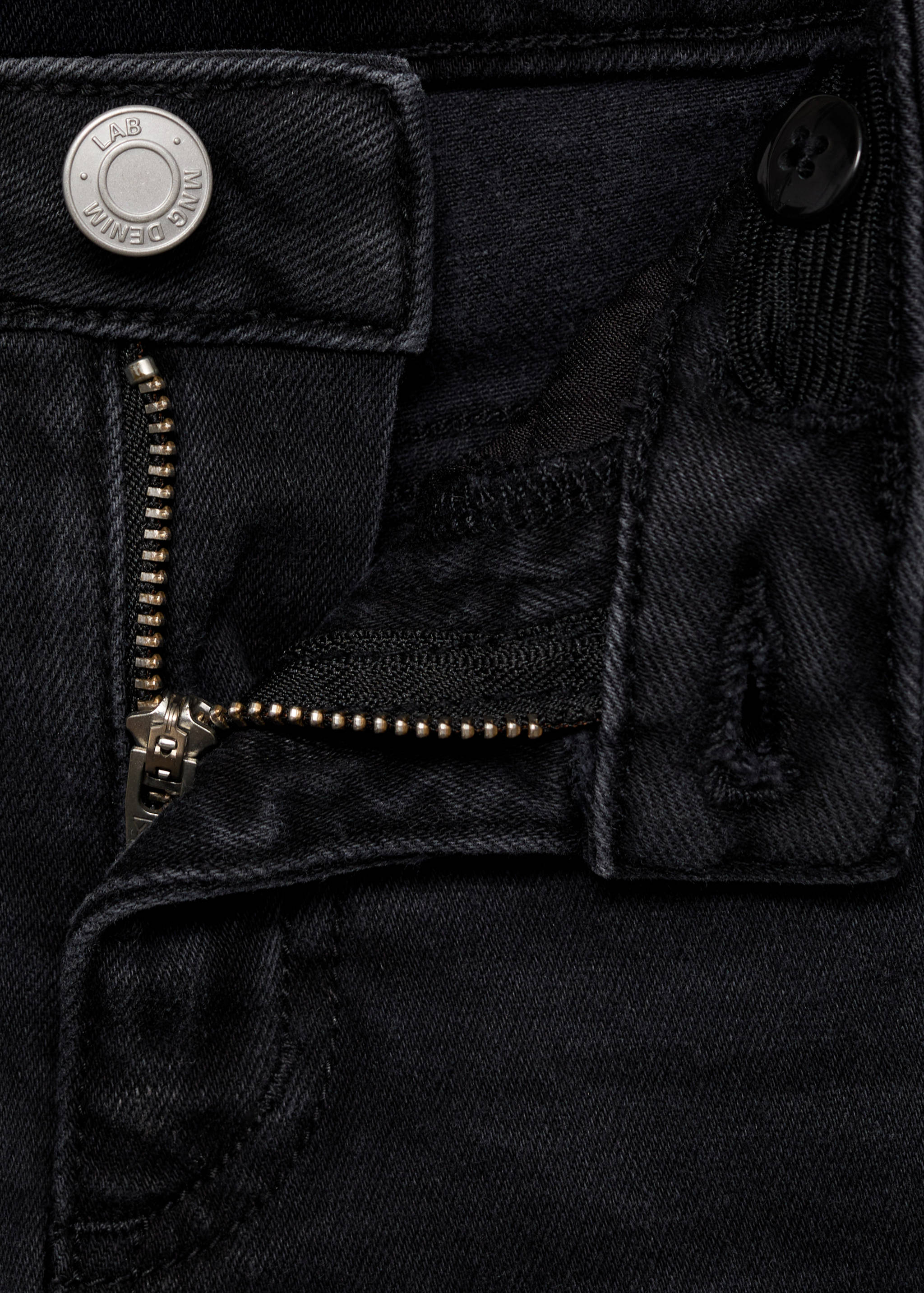 Frayed low-rise skinny jeans - Details of the article 8