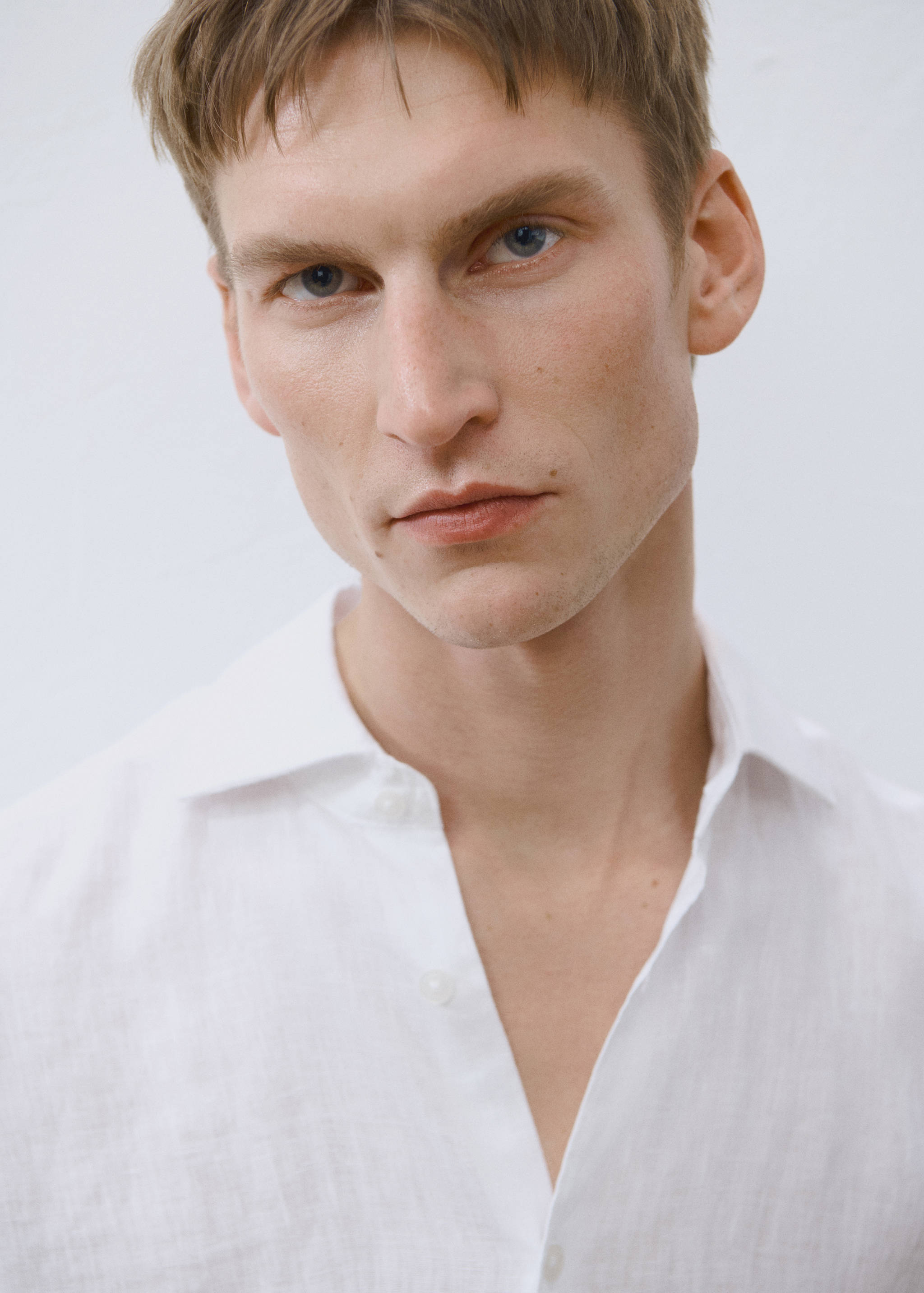 Camisa 100% lino regular fit - Detalle del artículo 9