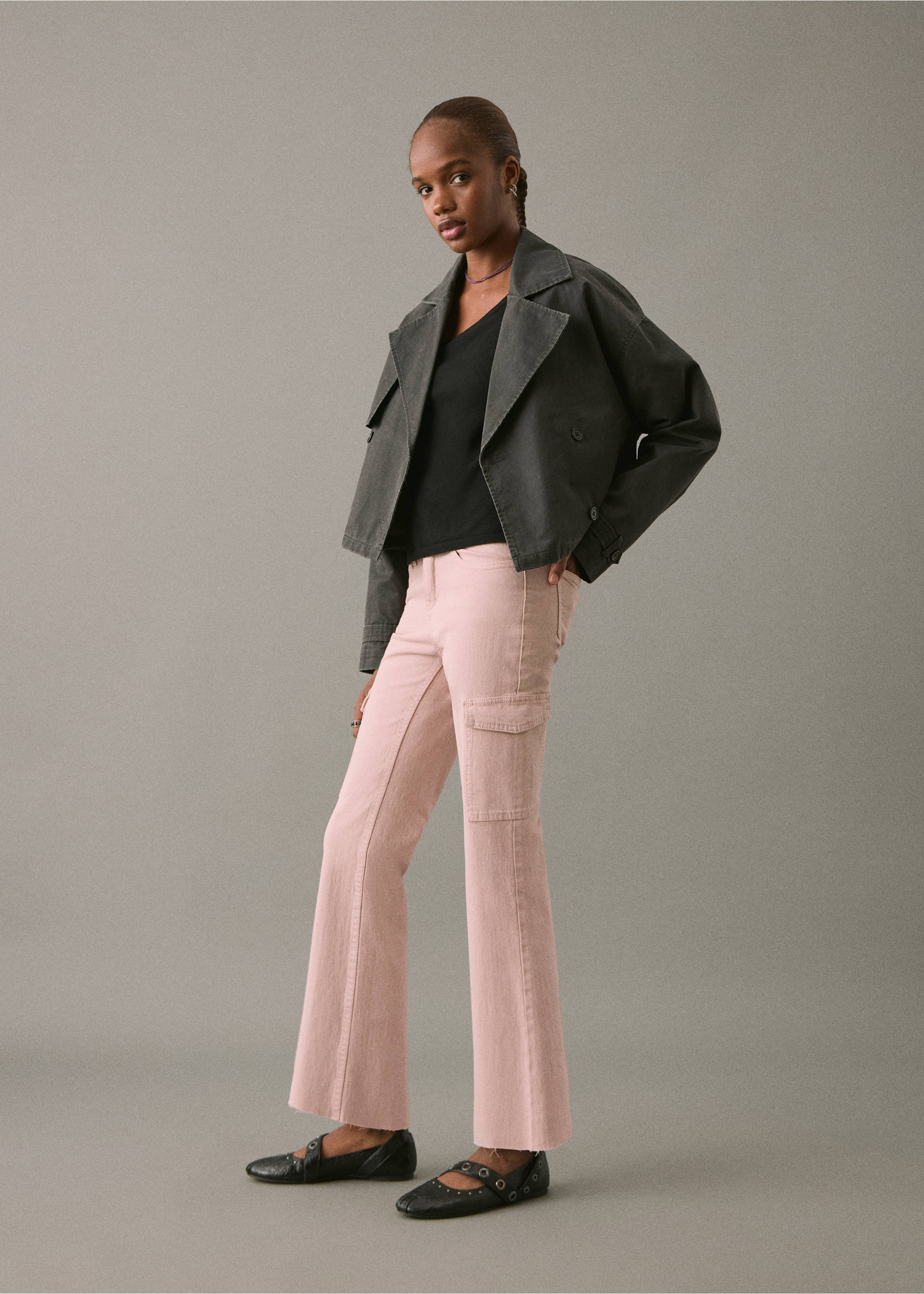 Flared cargo jeans - Details of the article 2, Pastel Pink. Ref: 17021253-00.
