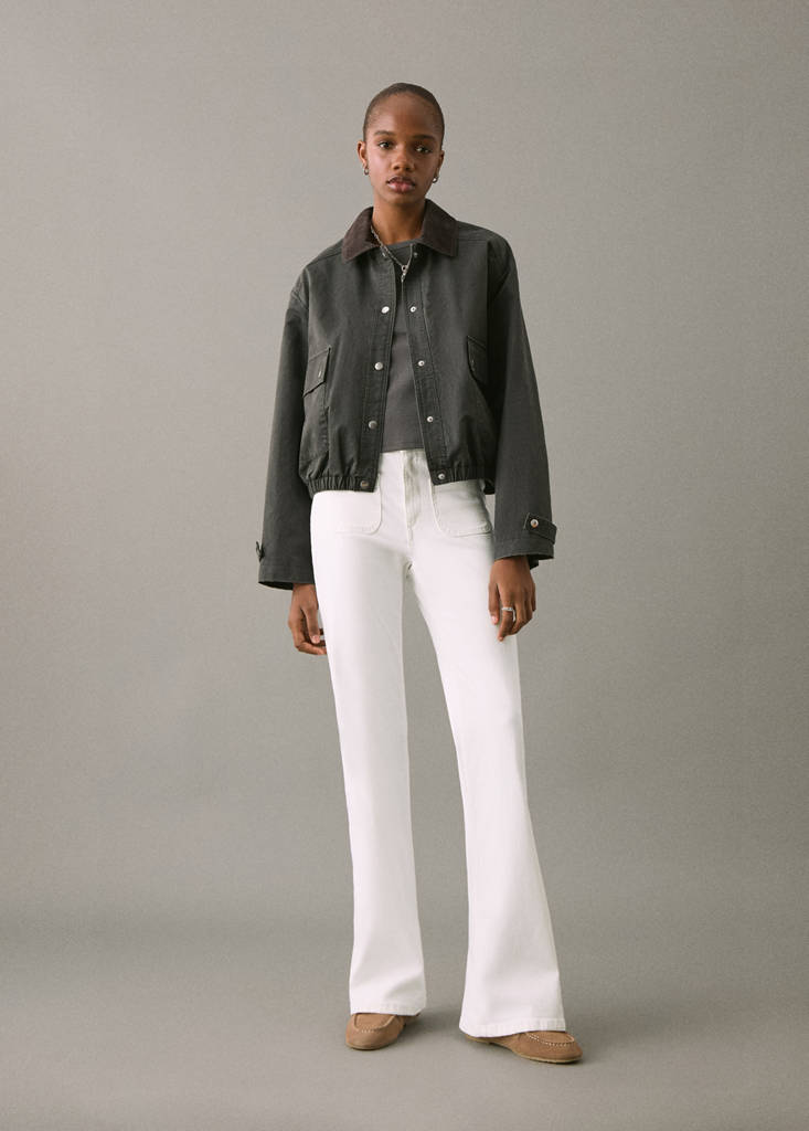 Flared jeans with pocket — White