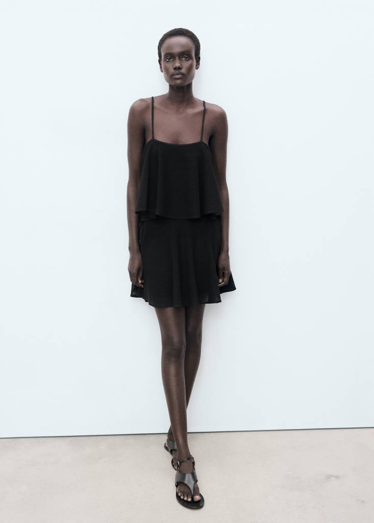 Ruffle knit dress — Black