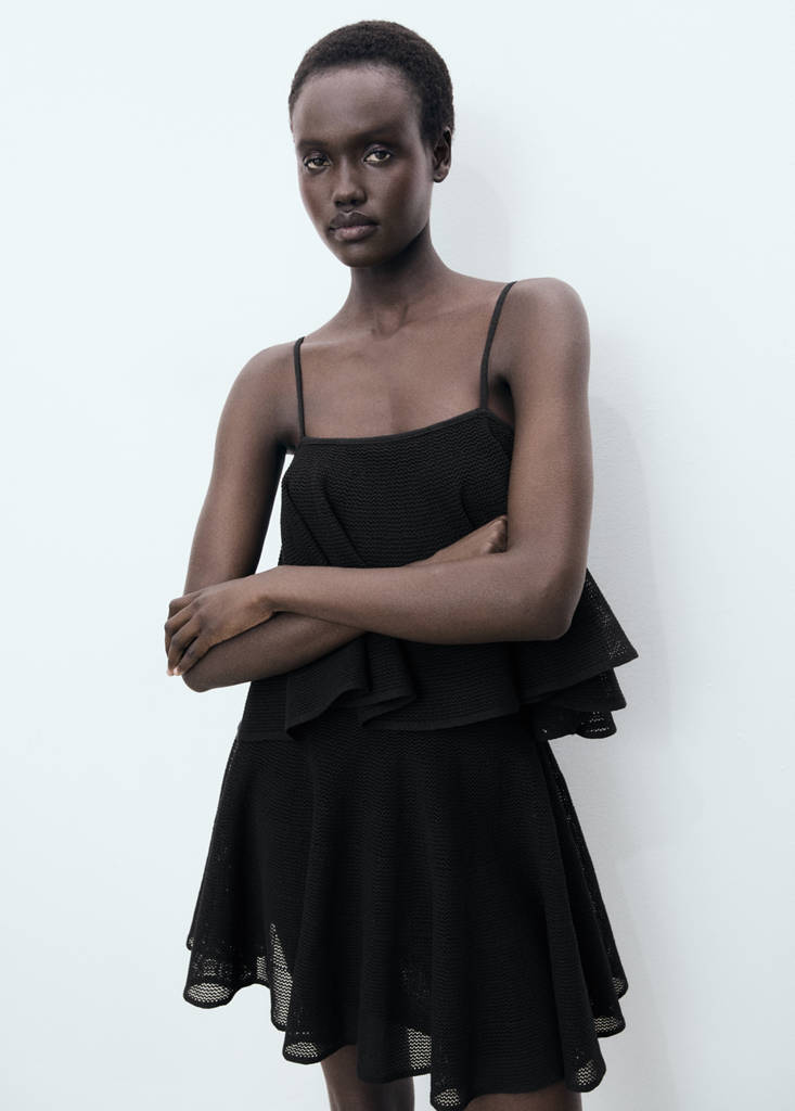 Ruffle knit dress — Black