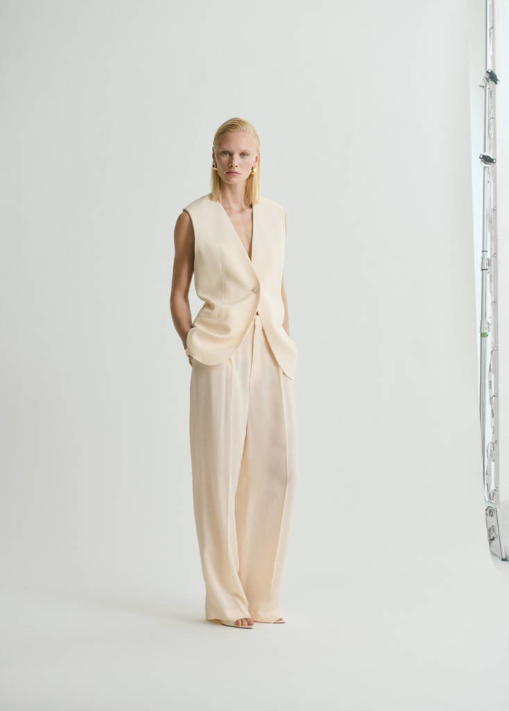 Straight-fit suit trousers — Vanilla
