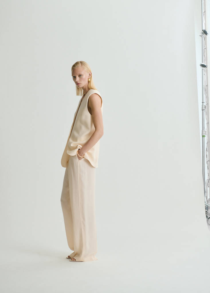 Straight-fit suit trousers — Vanilla