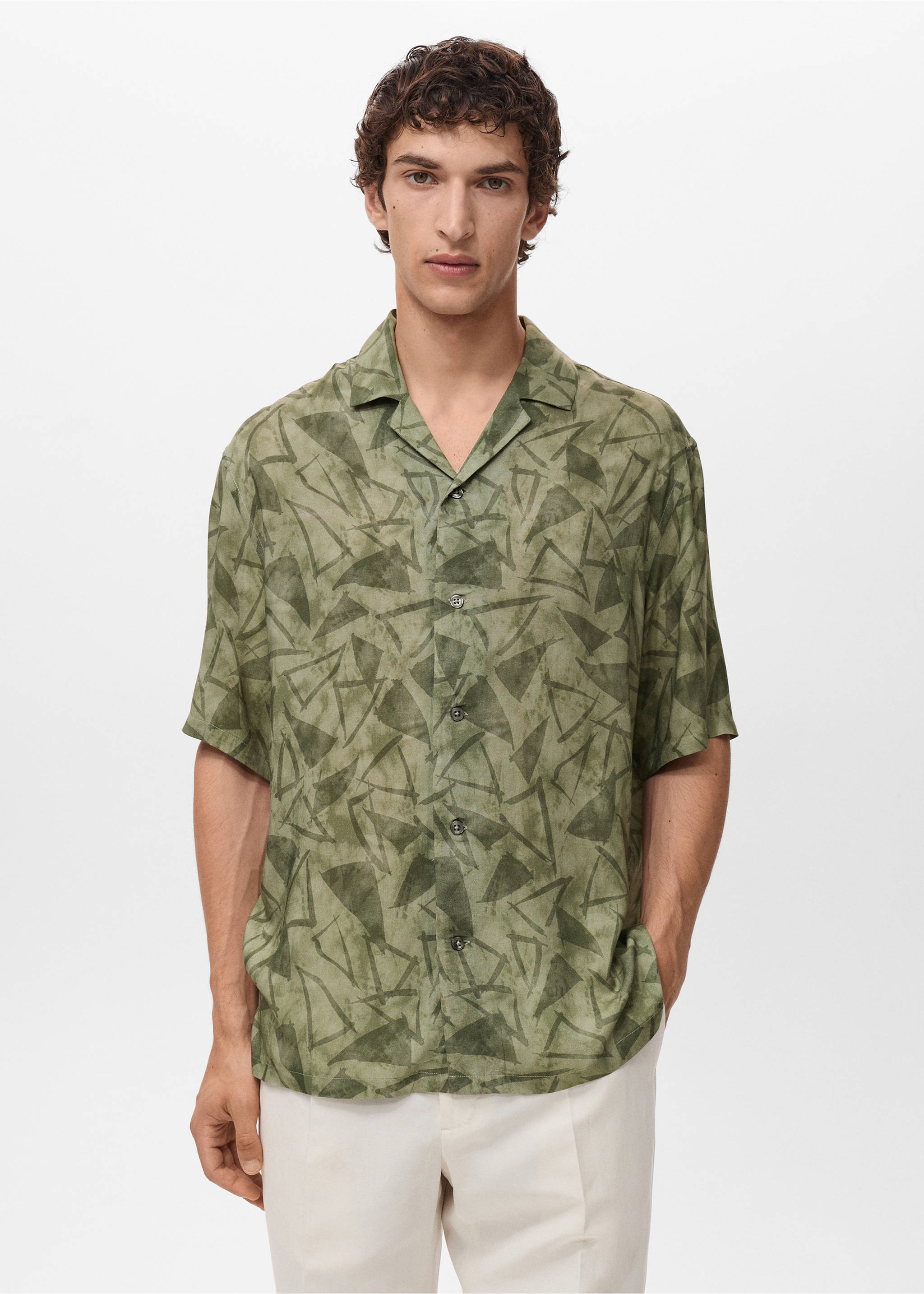 Chemise imprimée col bowling - Plan moyen, Vert foncé. Ref: 17021277-00.