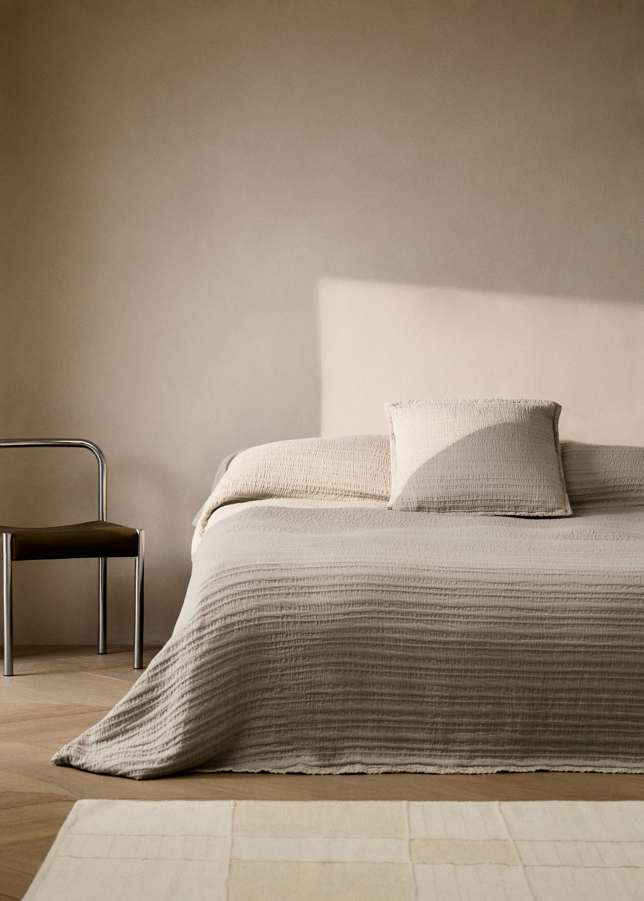 Cotton jacquard striped bedspread for 180/200 cm bed - General plane