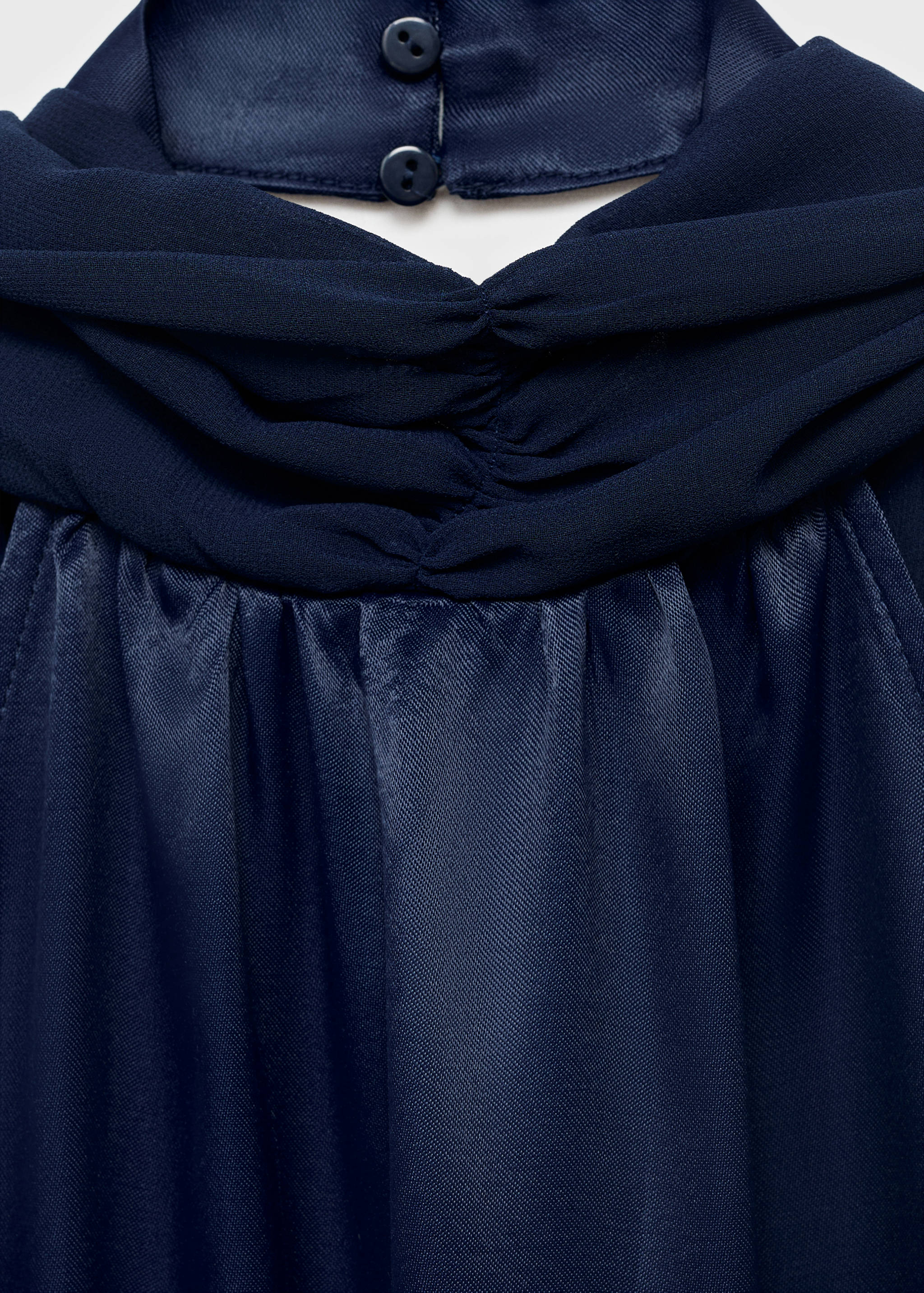 Vestido acetinado com gola halter - Pormenor do artigo 8