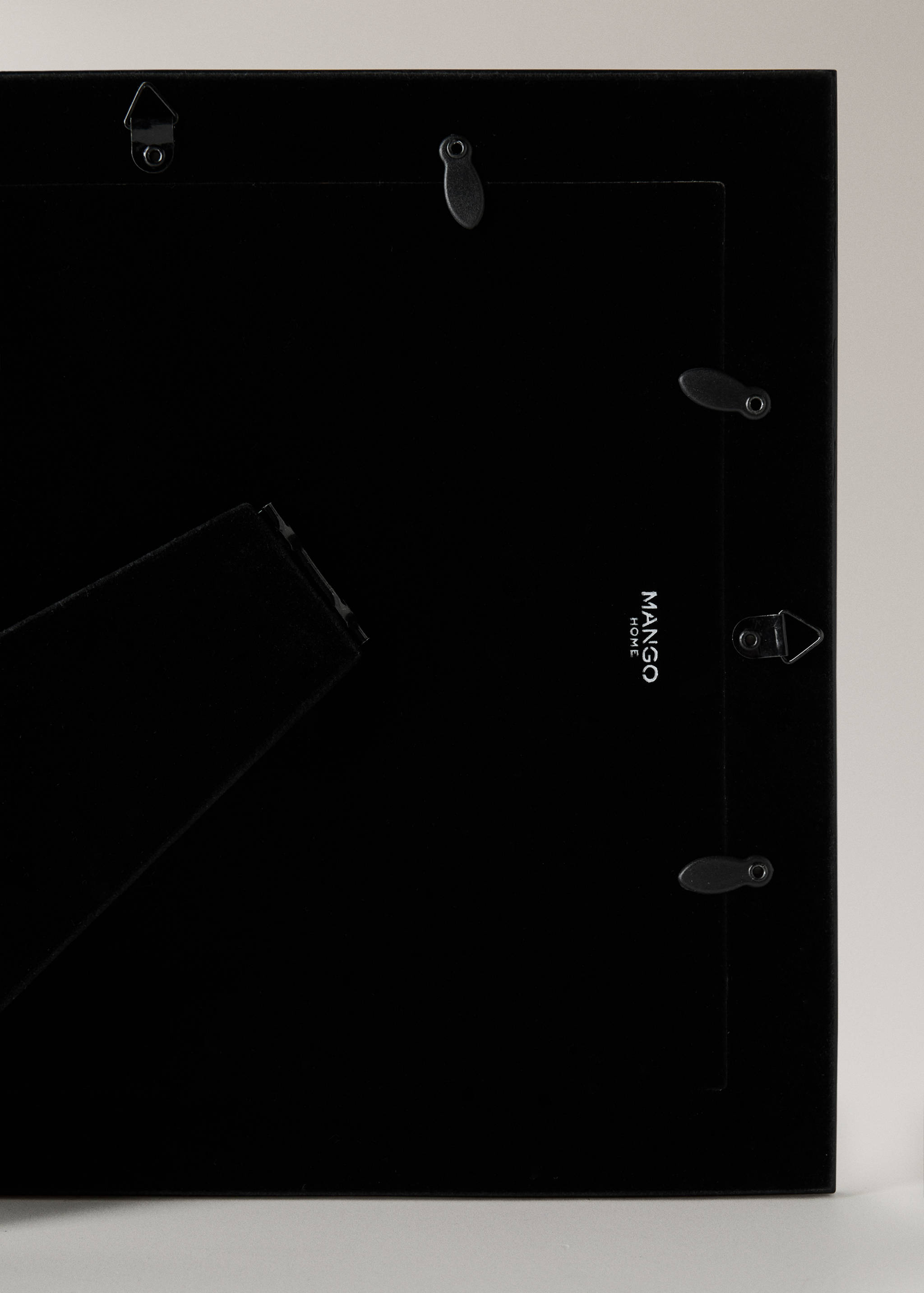 Large frame with metal profile - Details of the article 4