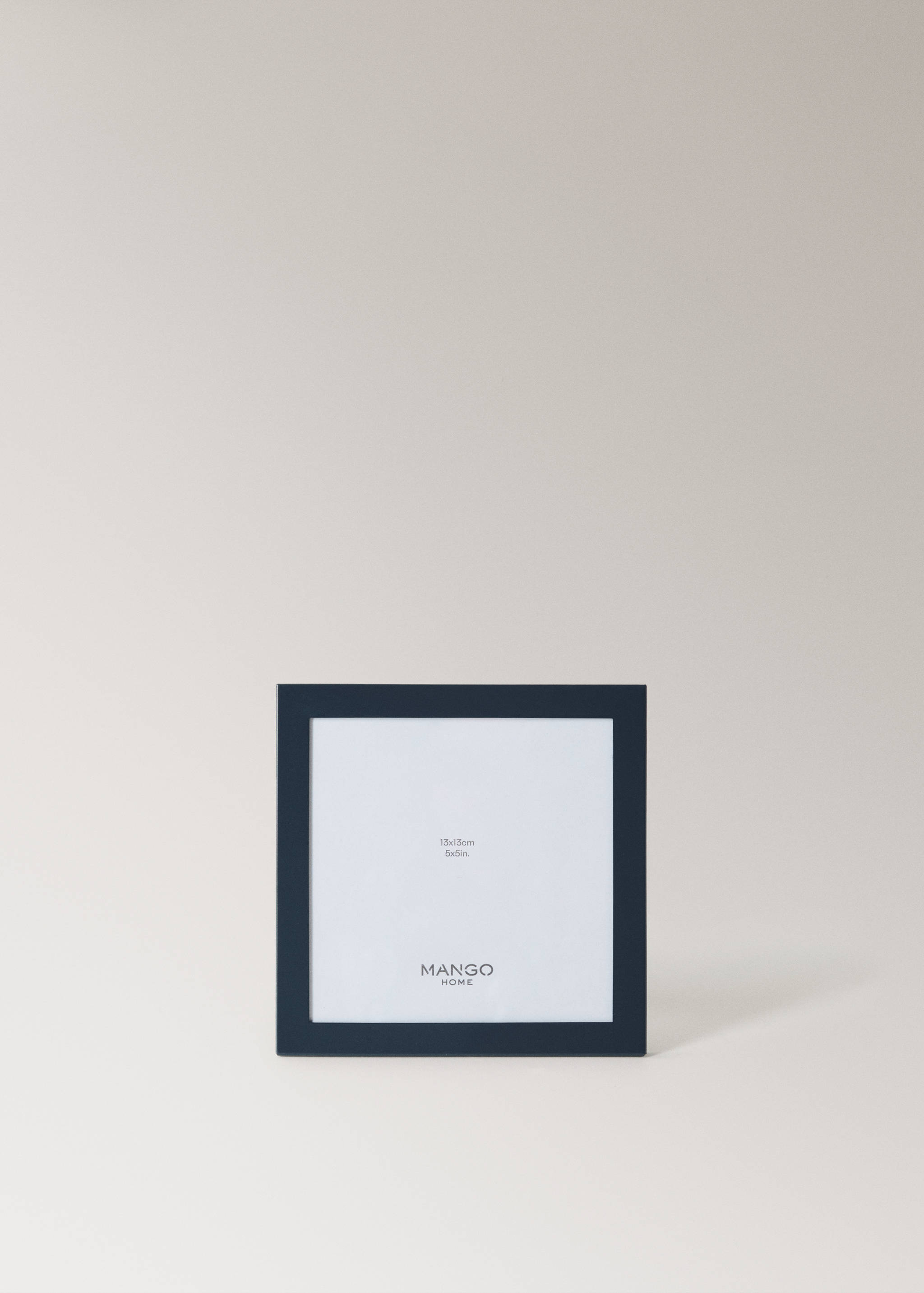 Kwadratowa drewniana ramka - Artykuł bez modela/modelki