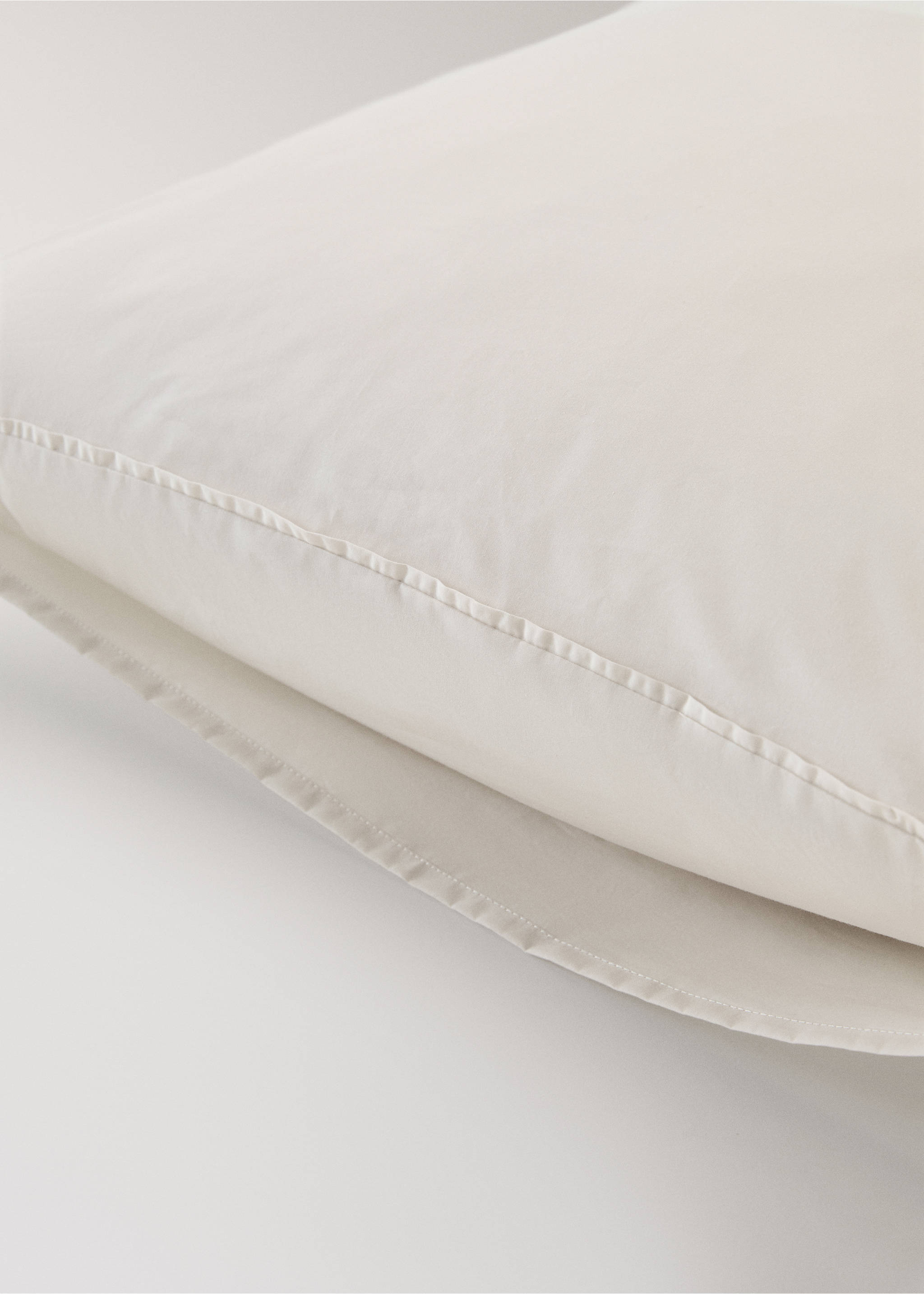 Two 300-thread percale cotton pillowcases 60x60 cm - Details of the article 3, Ivory White. Ref: 17021558-00.