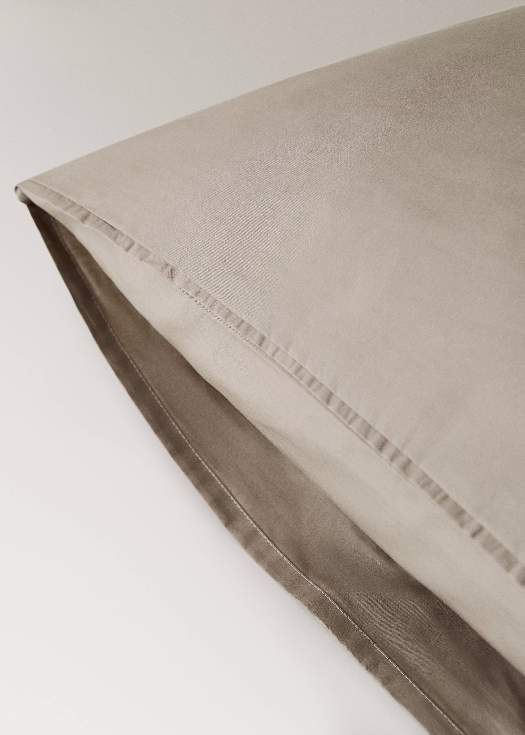 Two 300-thread percale cotton pillowcases 60x60 cm - Details of the article 3