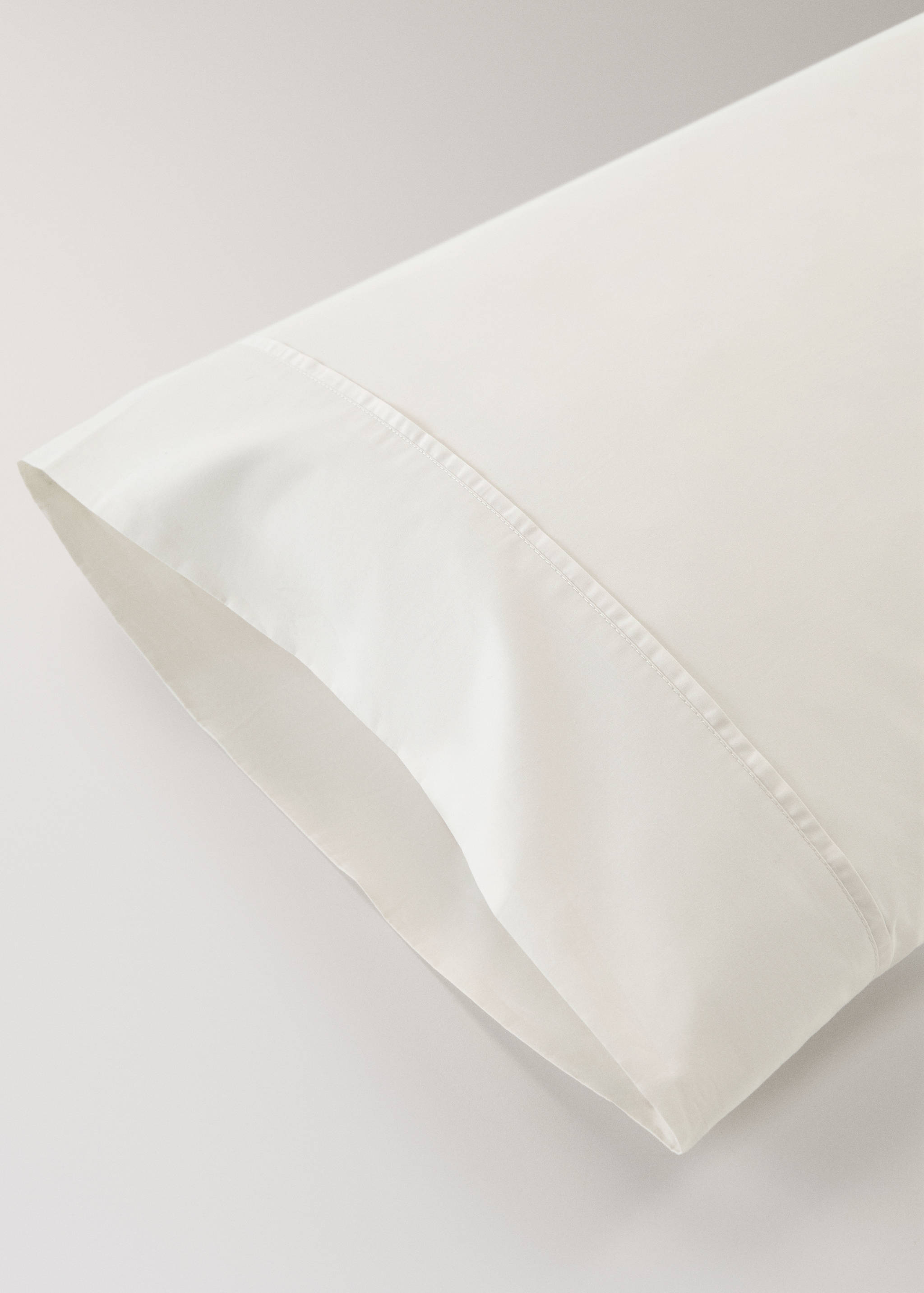 300-thread count cotton percale pillowcase, 45x110 cm - Details of the article 1