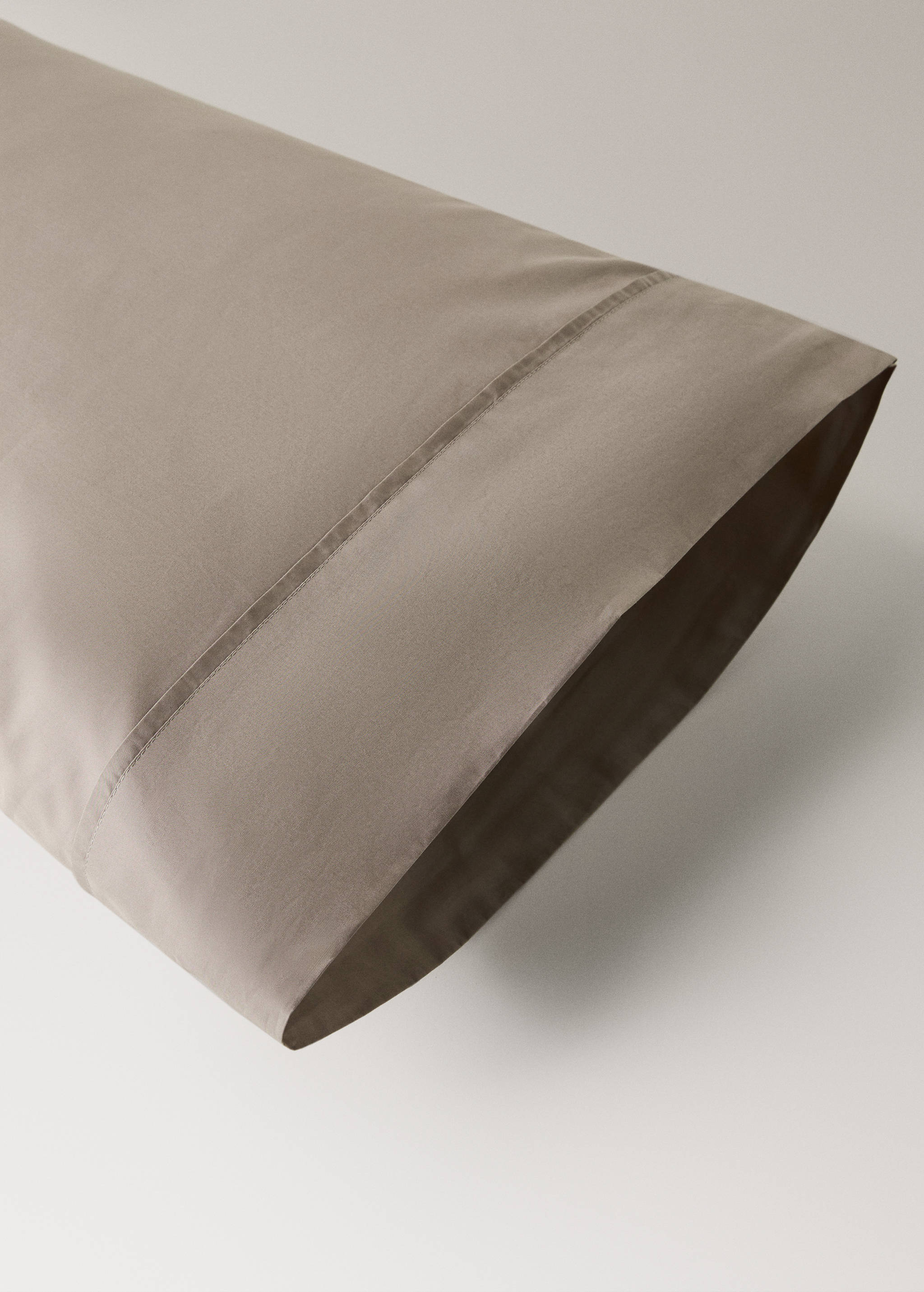 300-thread count cotton percale pillowcase, 45x110 cm - Details of the article 2