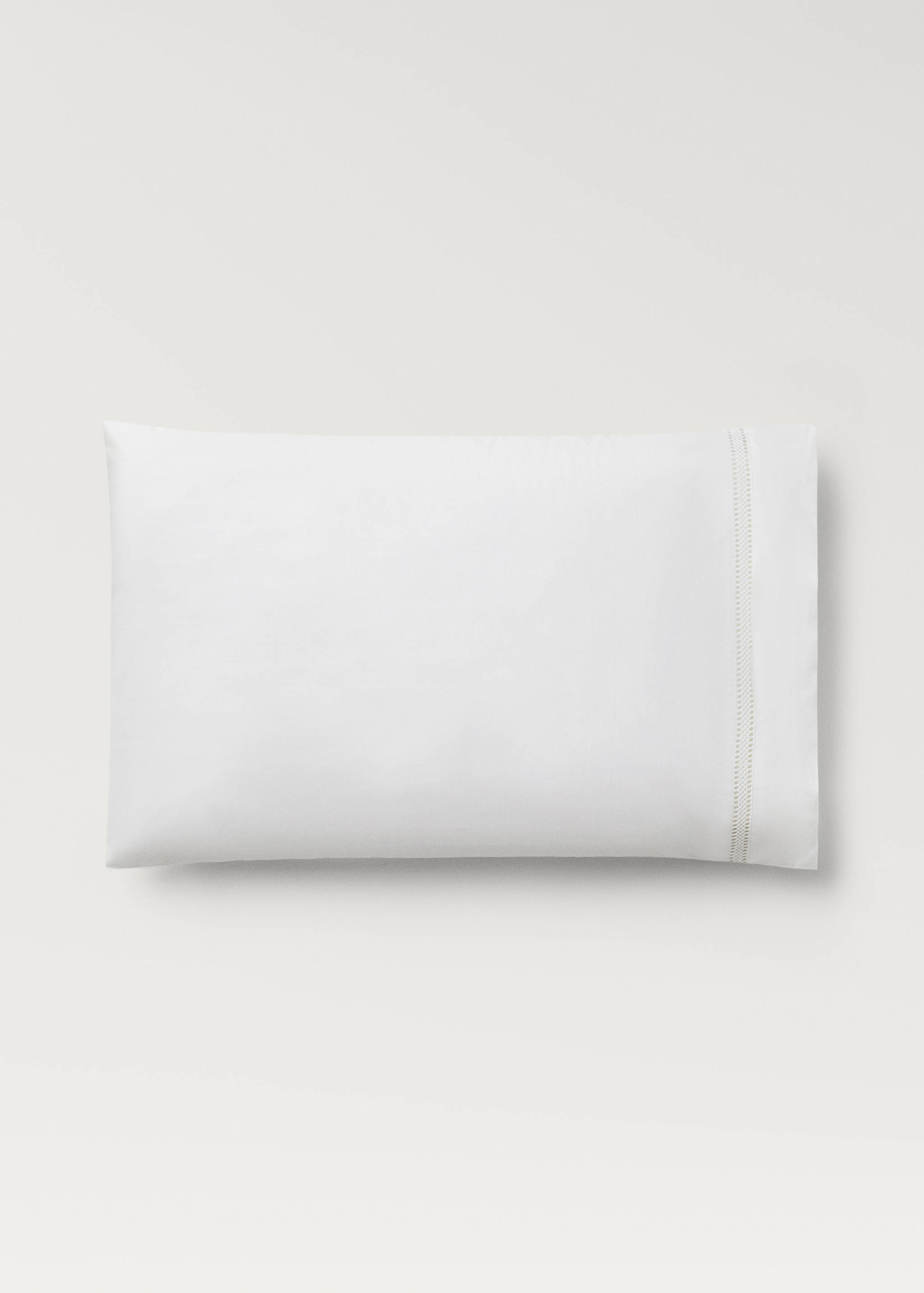 Two cotton percale pillowcases with lace insert 50x75 cm - Article without model