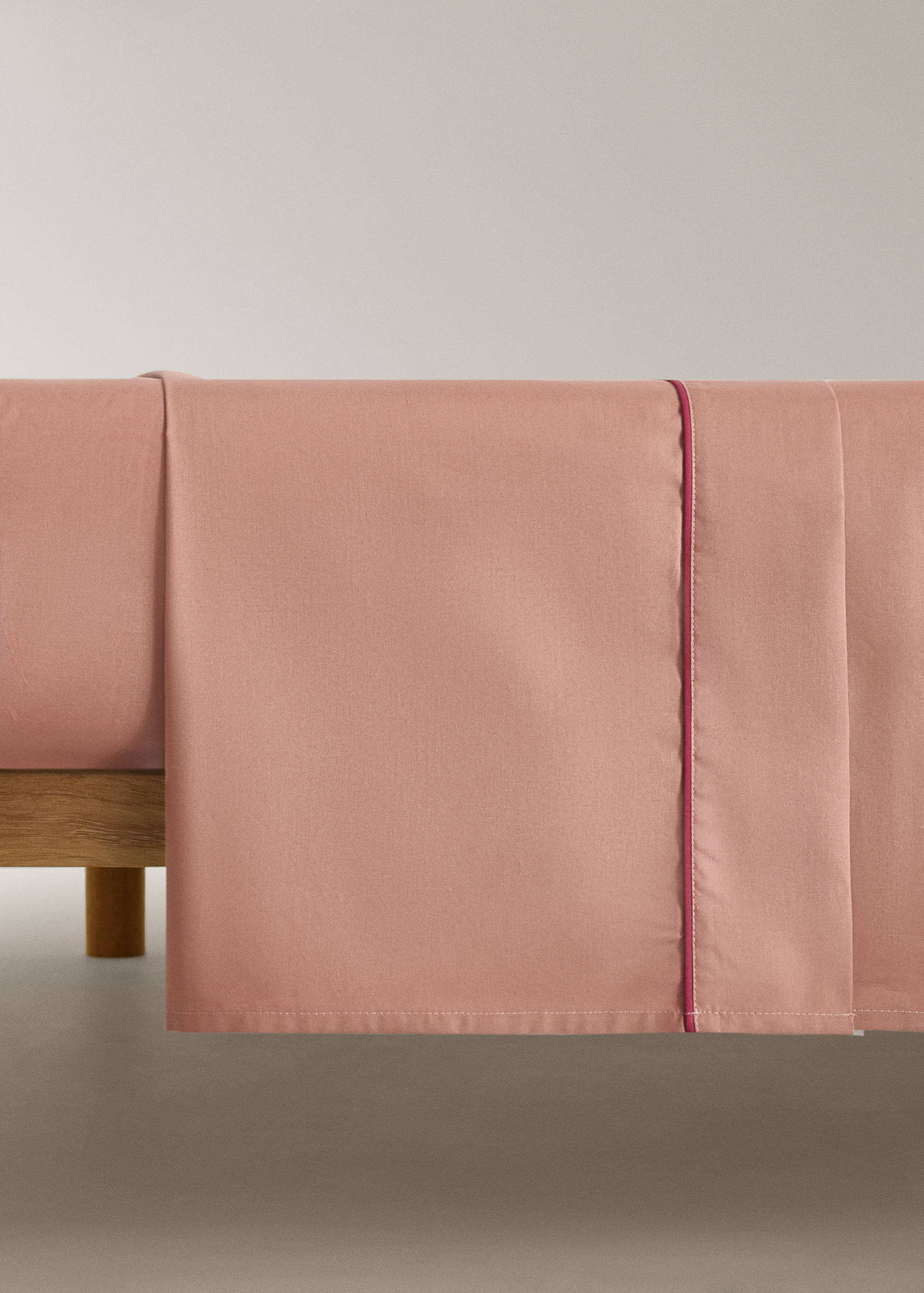 Reversible percale cotton top sheet with contrasting piping for 90 cm bed - Article without model
