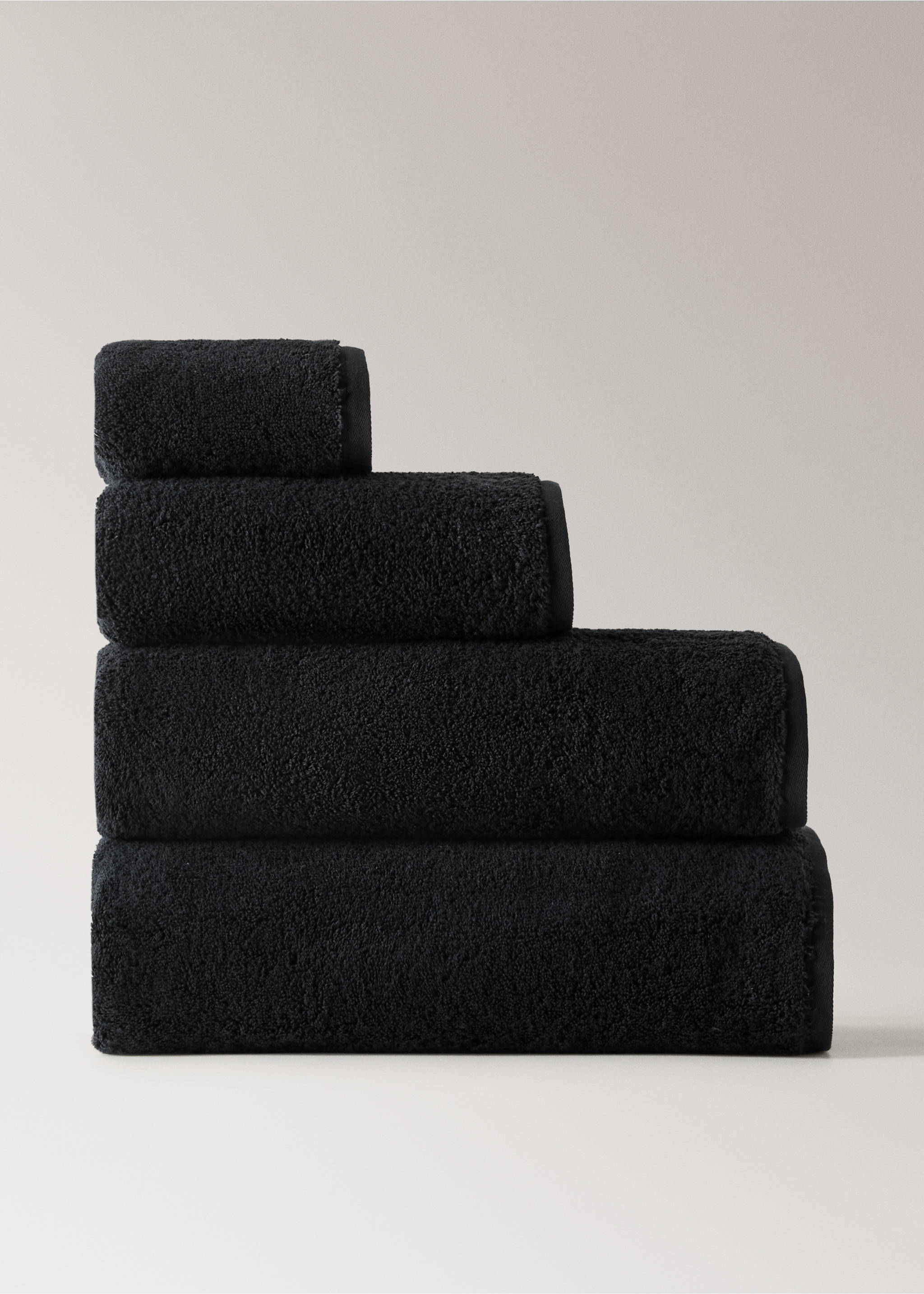 Serviette toilette coton doux - Article sans modèle, Noir. Ref: 17021597-00.