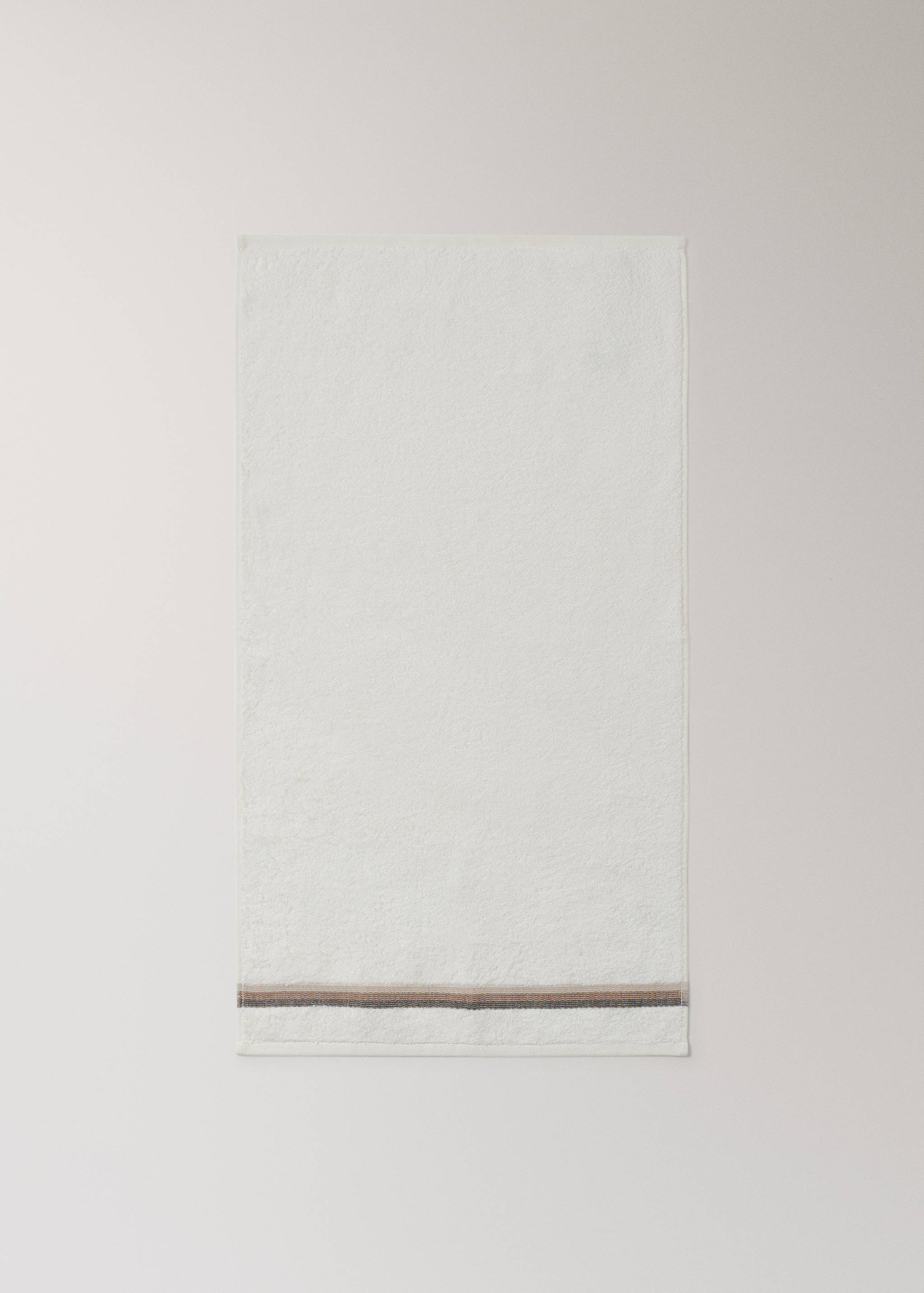 Washbasin towel with striped trim - Details of the article 3
