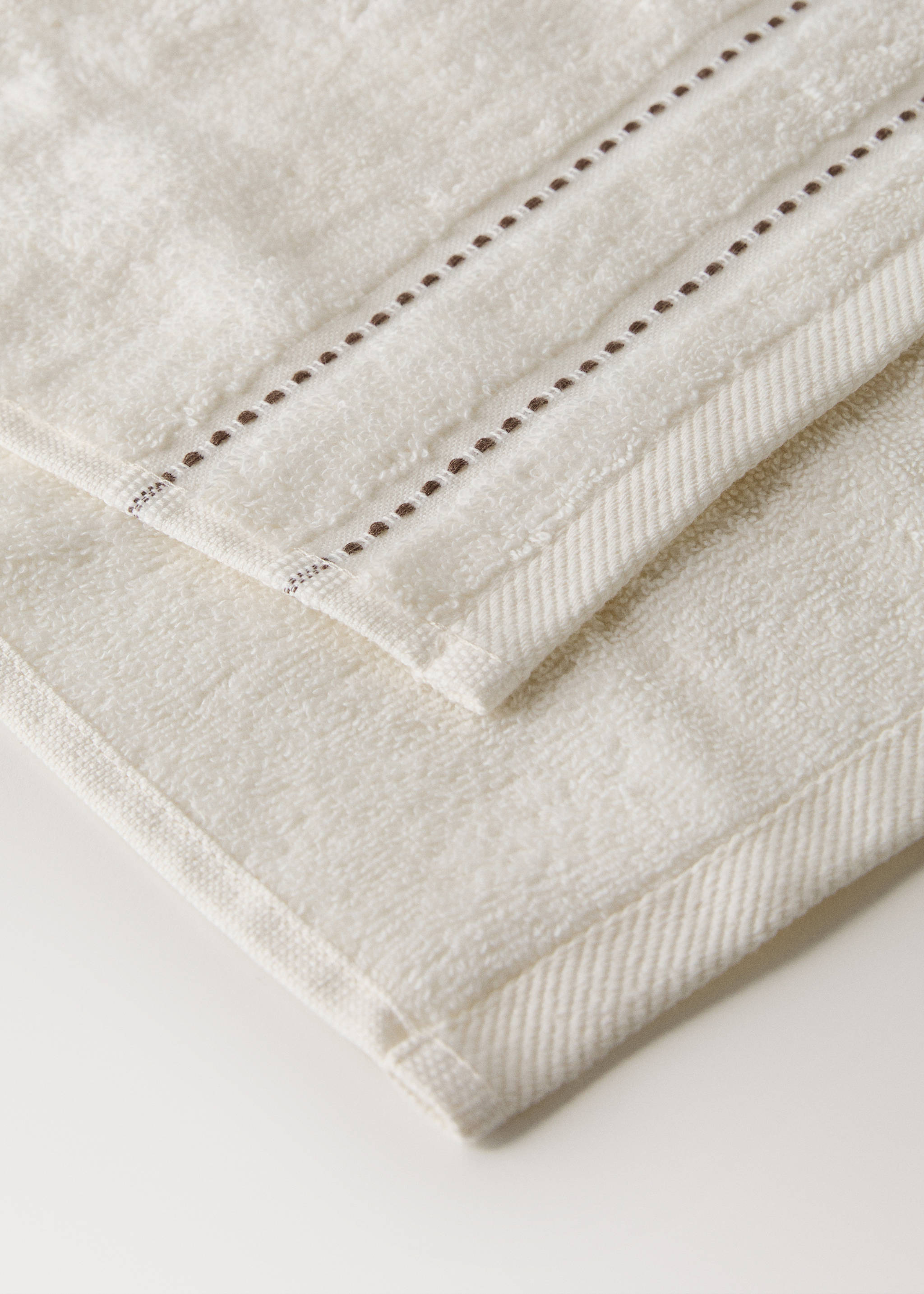 Baumwoll-Gästetuch mit gestickten Punkten - Detail des Artikels 2