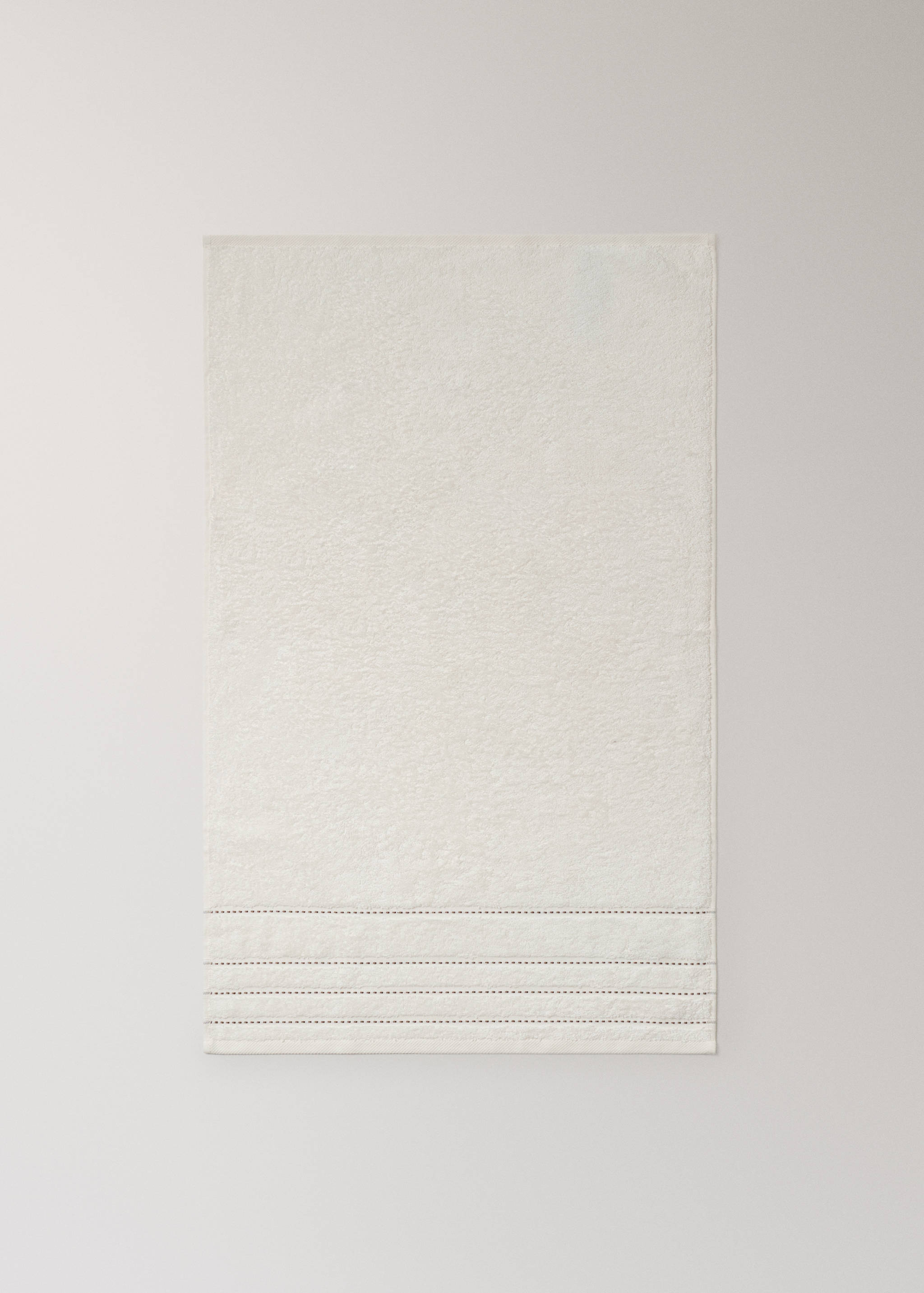 Broderad handduk med prickar - Detaljer om artikeln 3