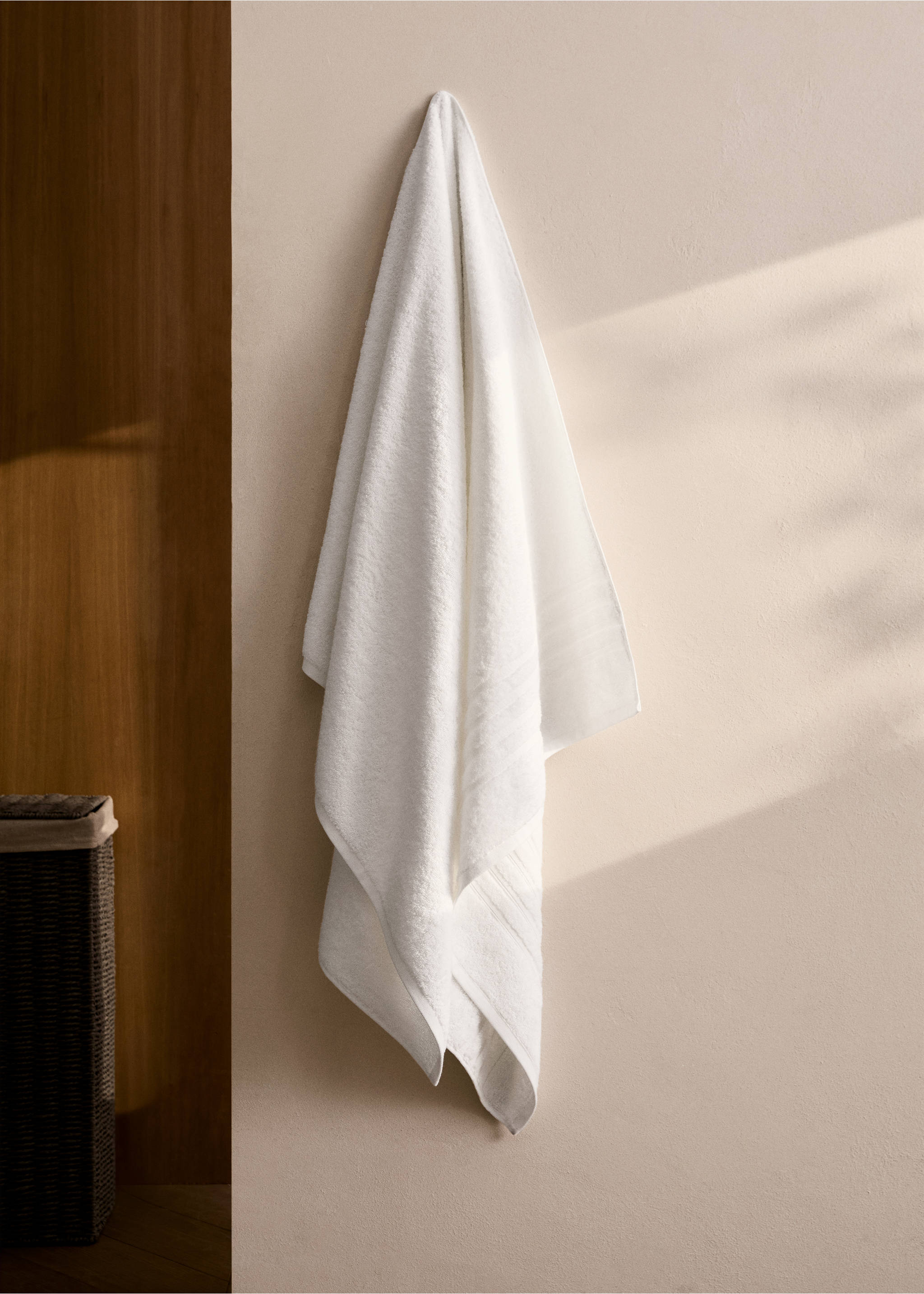 Πετσέτα σώματος από βαμβάκι μπουκλέ - Γενικό πλάνο, Λευκό. Ref: 17021610-00.