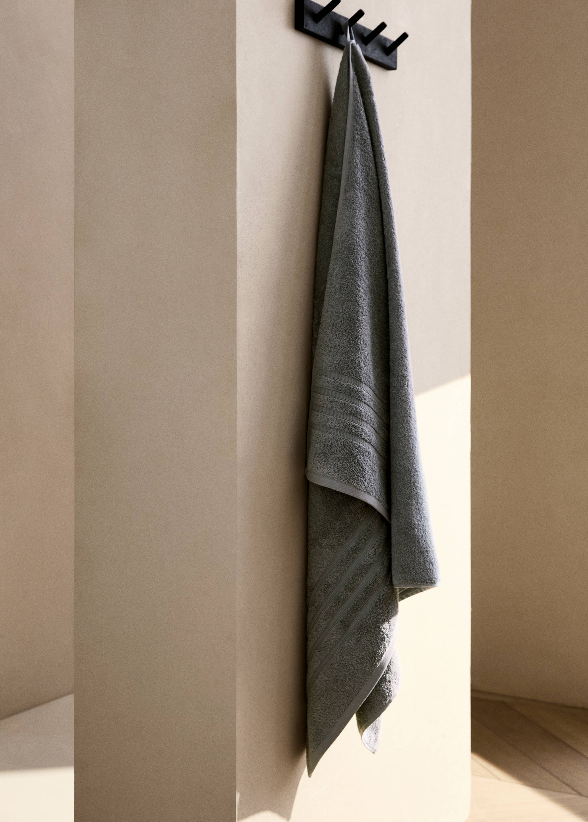 Cotton bath towel - General plane