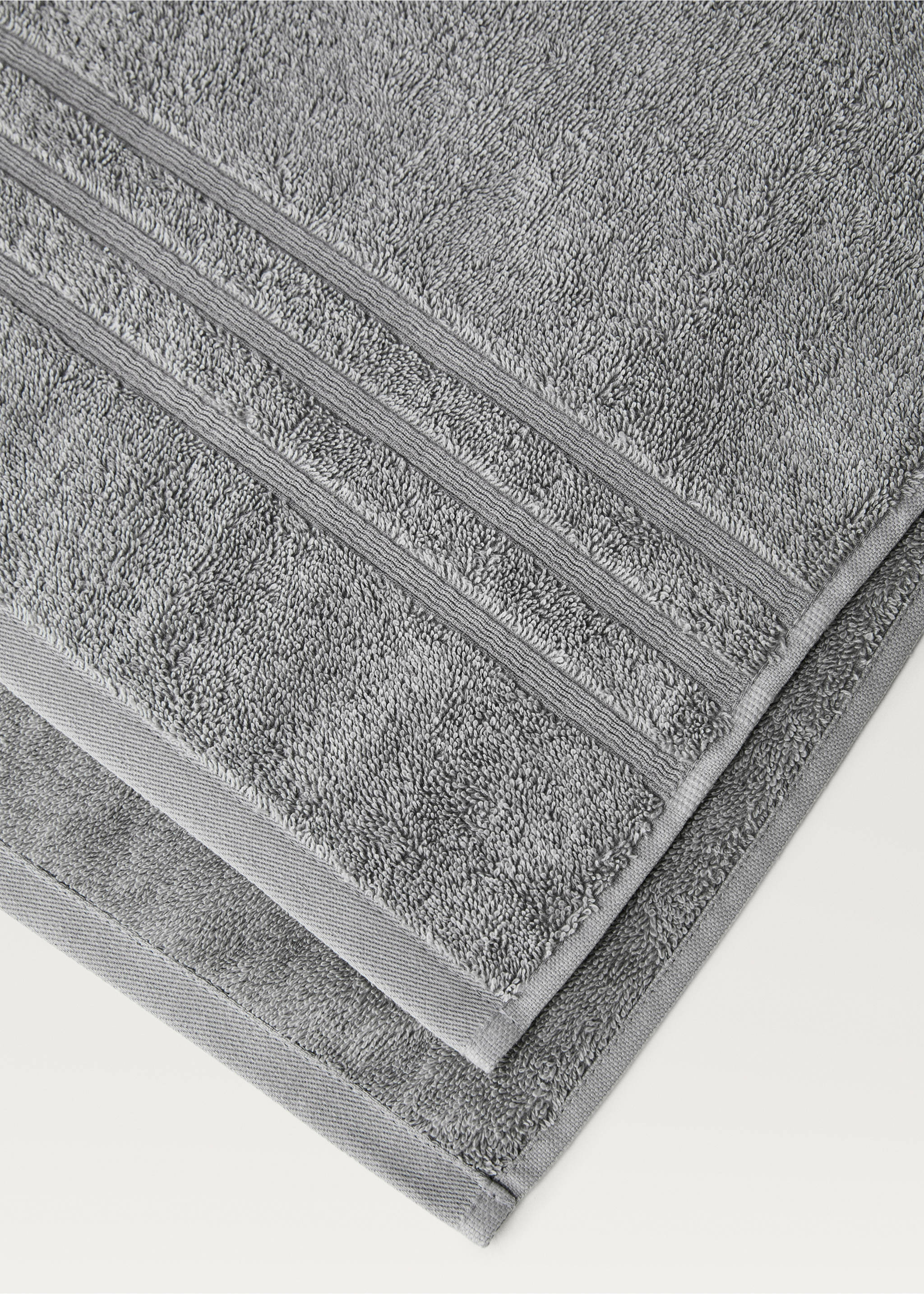 Handduk i bomullsfrotté - Detaljer om artikeln 1, Grå. Ref: 17021612-00.