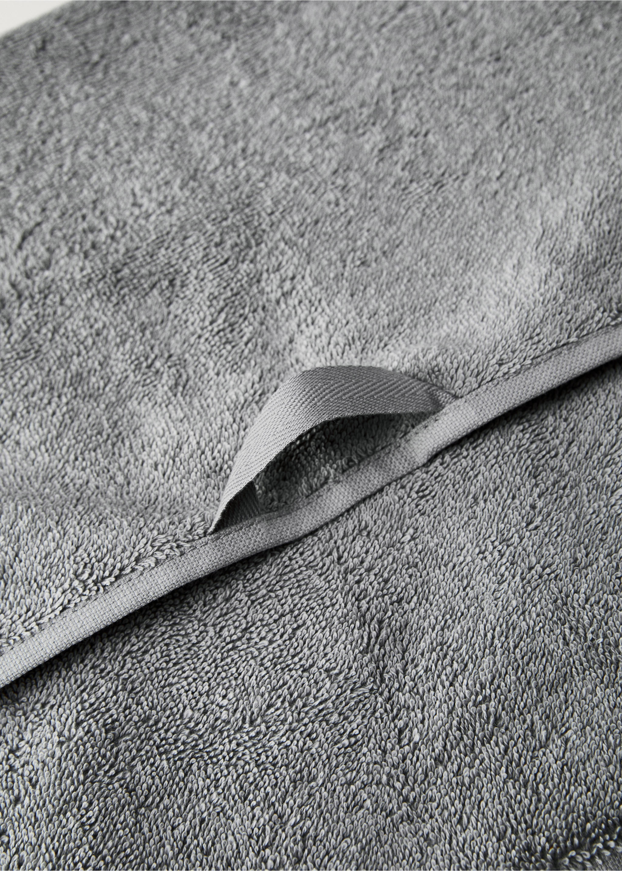 Handduk i bomullsfrotté - Detaljer om artikeln 3, Grå. Ref: 17021612-00.