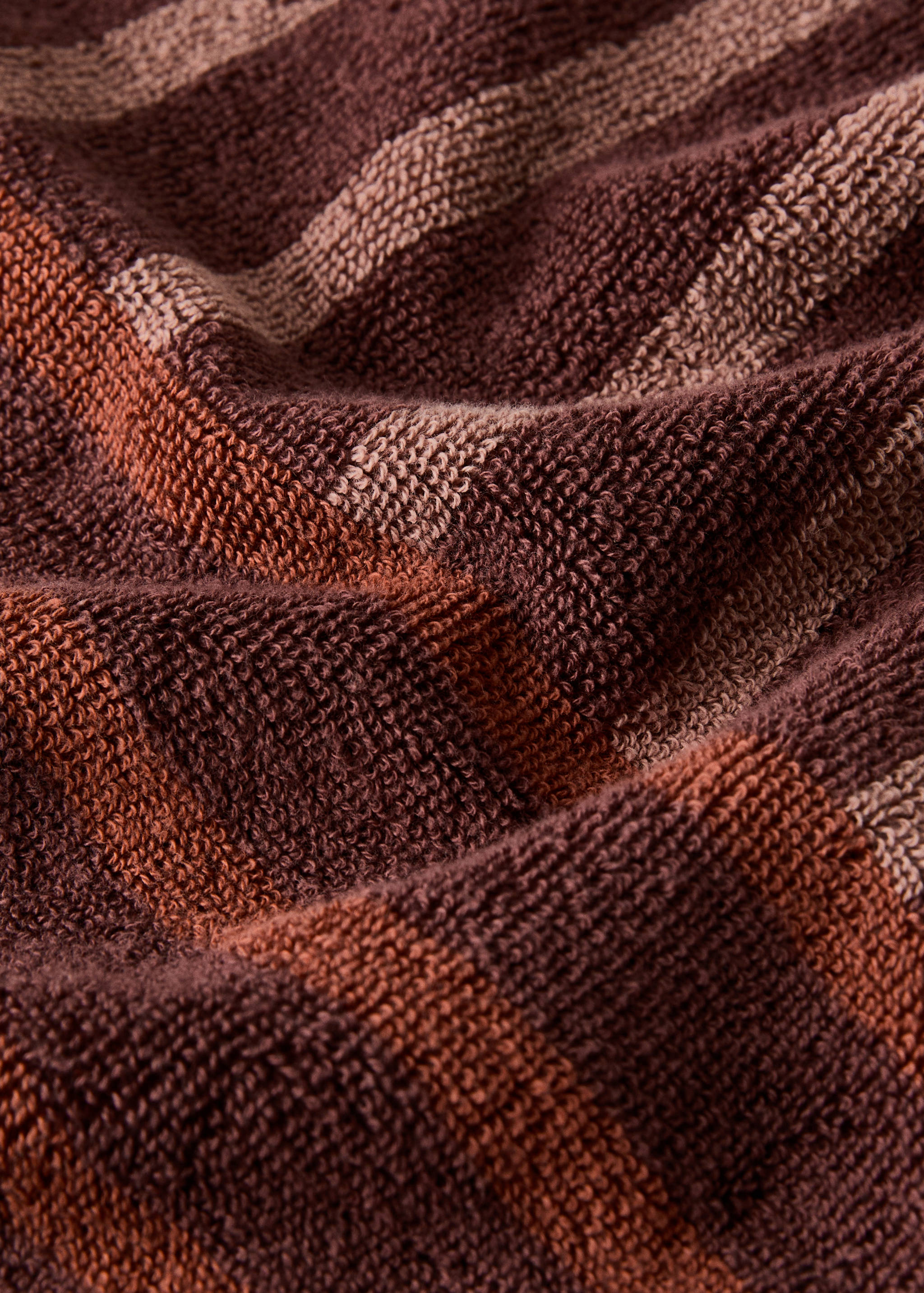 Cotton guest towel with two-tone stripes - Details of the article 1